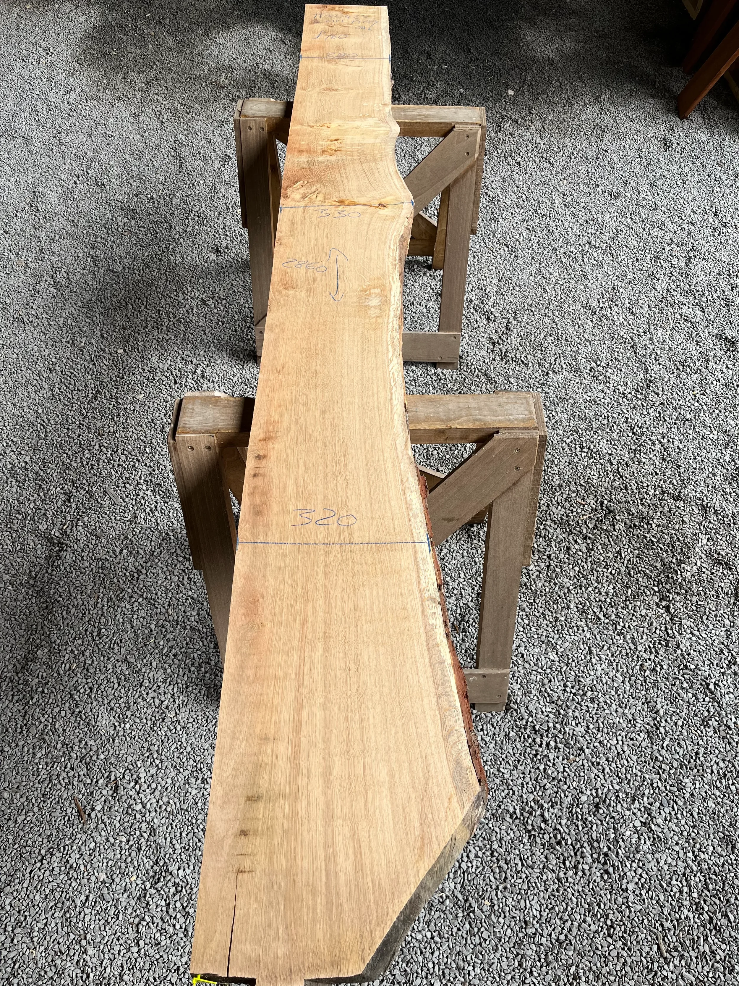 Pippy Oak 1 Square / 1 Live Edge Board 30mm