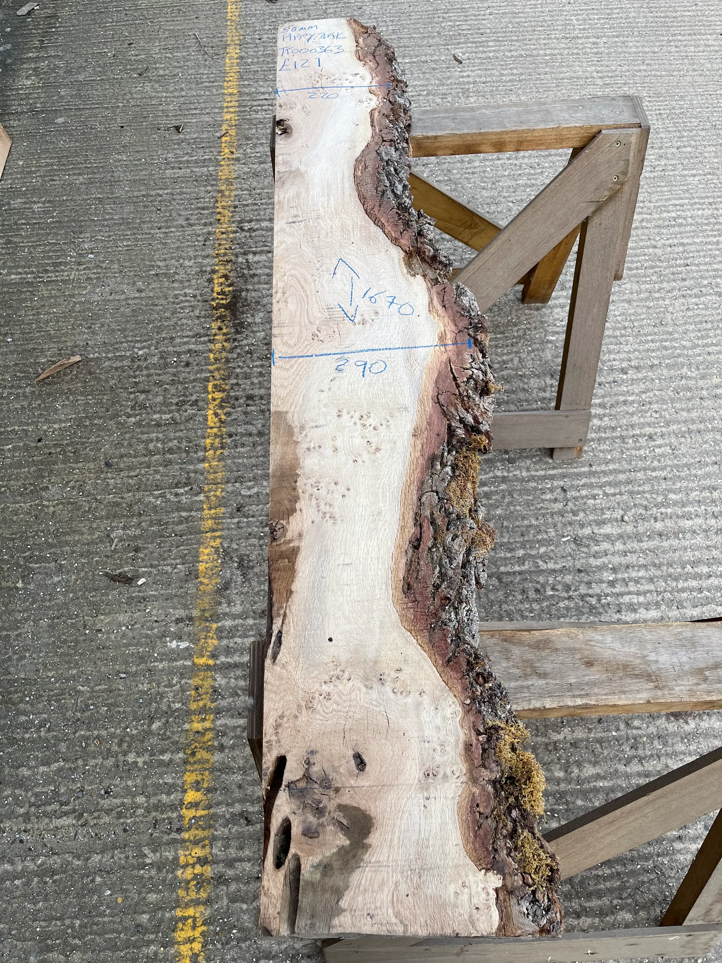 Pippy Oak 1 Square / 1 Live Edge Board 50mm