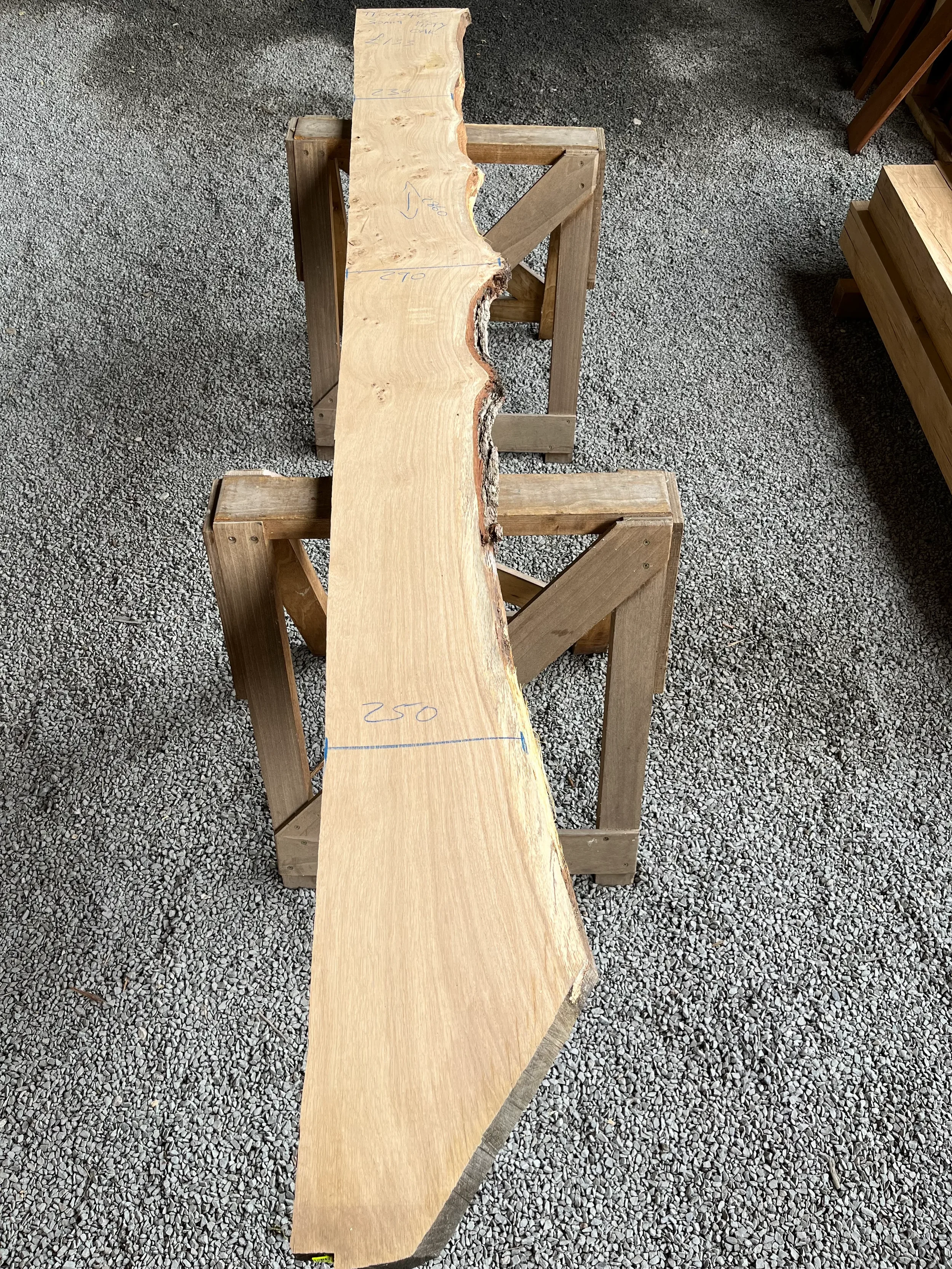 Pippy Oak 1 Square / 1 Live Edge Board 30mm