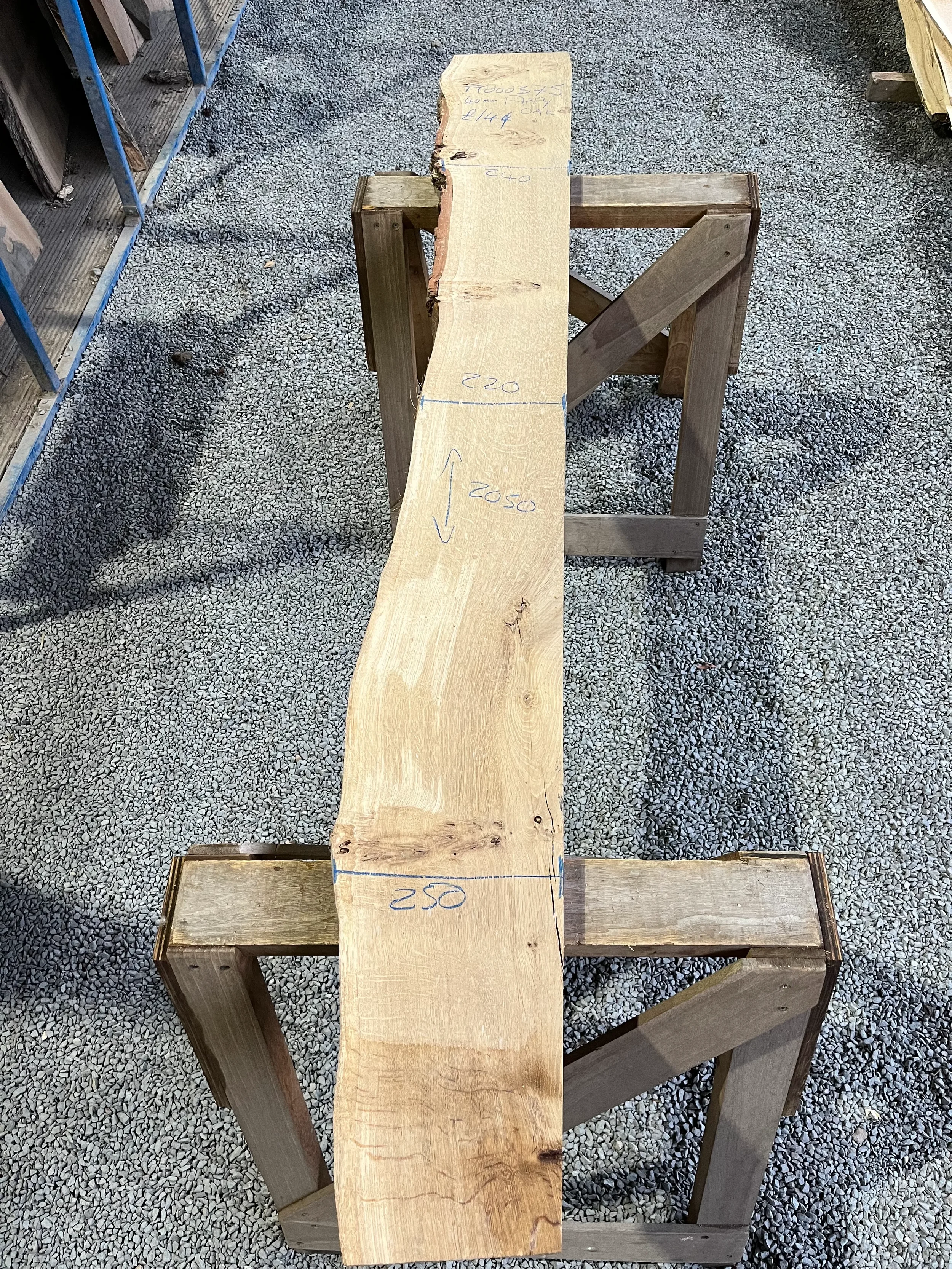 Pippy Oak 1 Square / 1 Live Edge Board 40mm