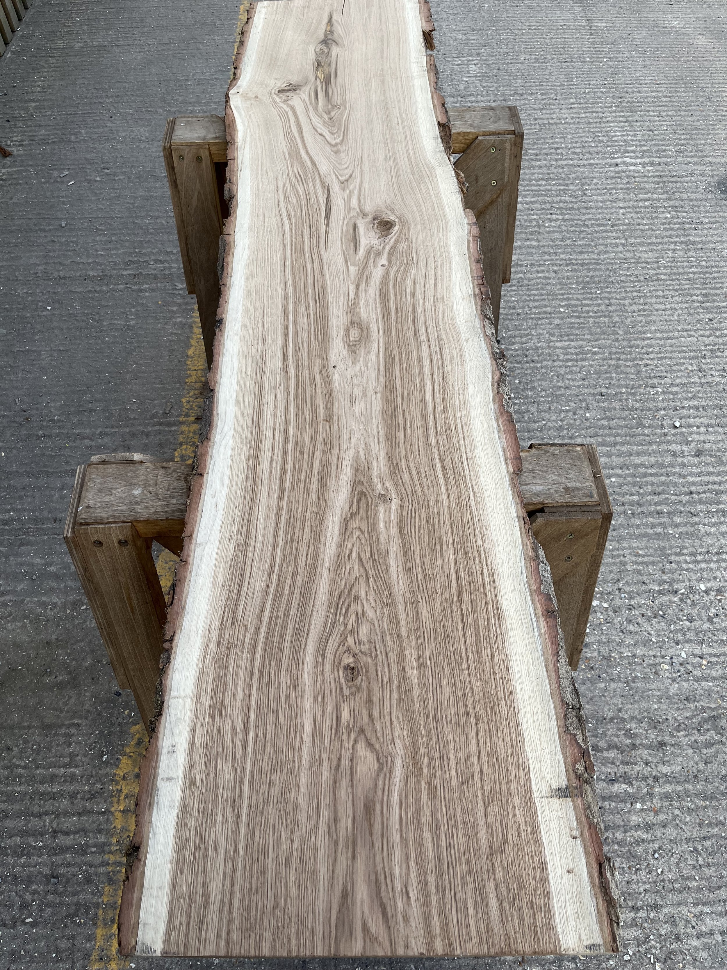 Brown oak live edge board tt000158 back.jpeg
