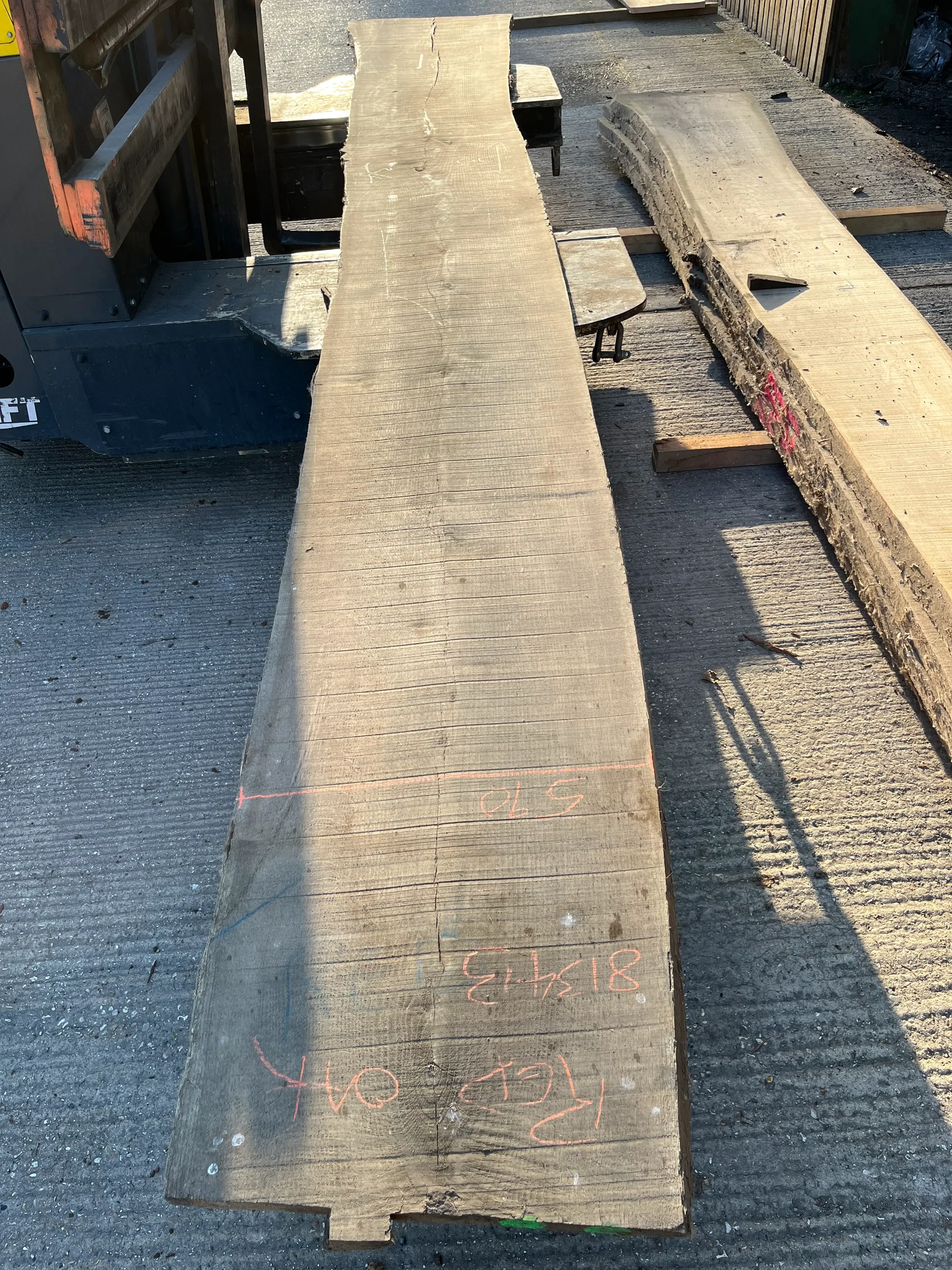 Red oak live edge board 813413 1.webp