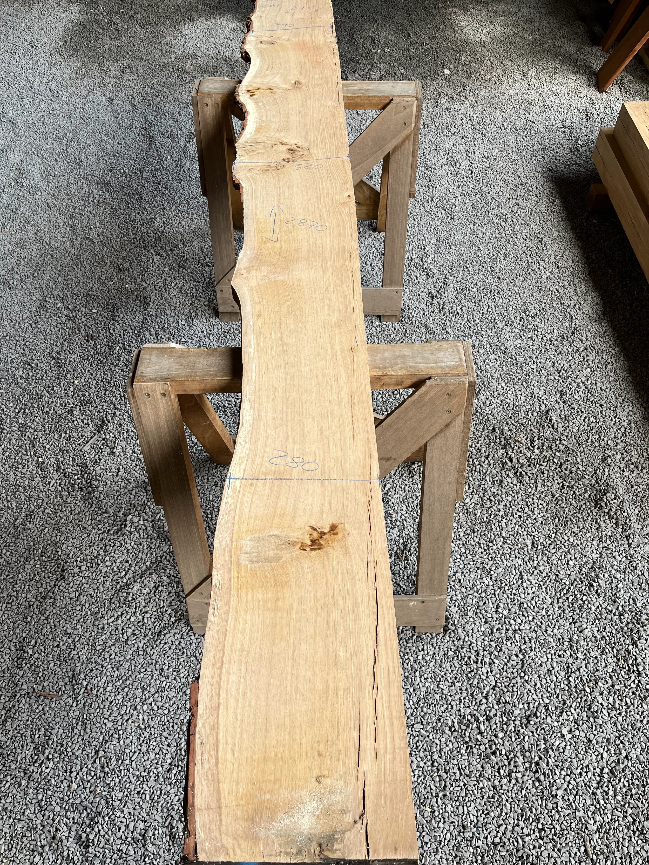 Pippy Oak 1 Square / 1 Live Edge Board 30mm