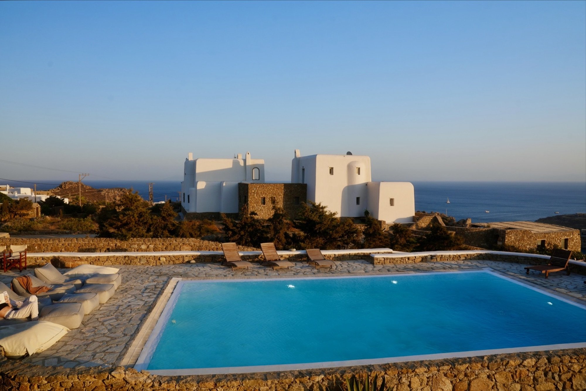 hotels-001.jpg