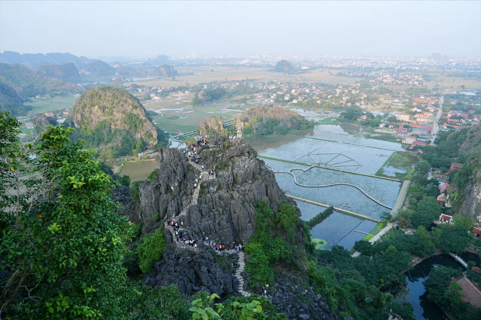 travel-125.jpg