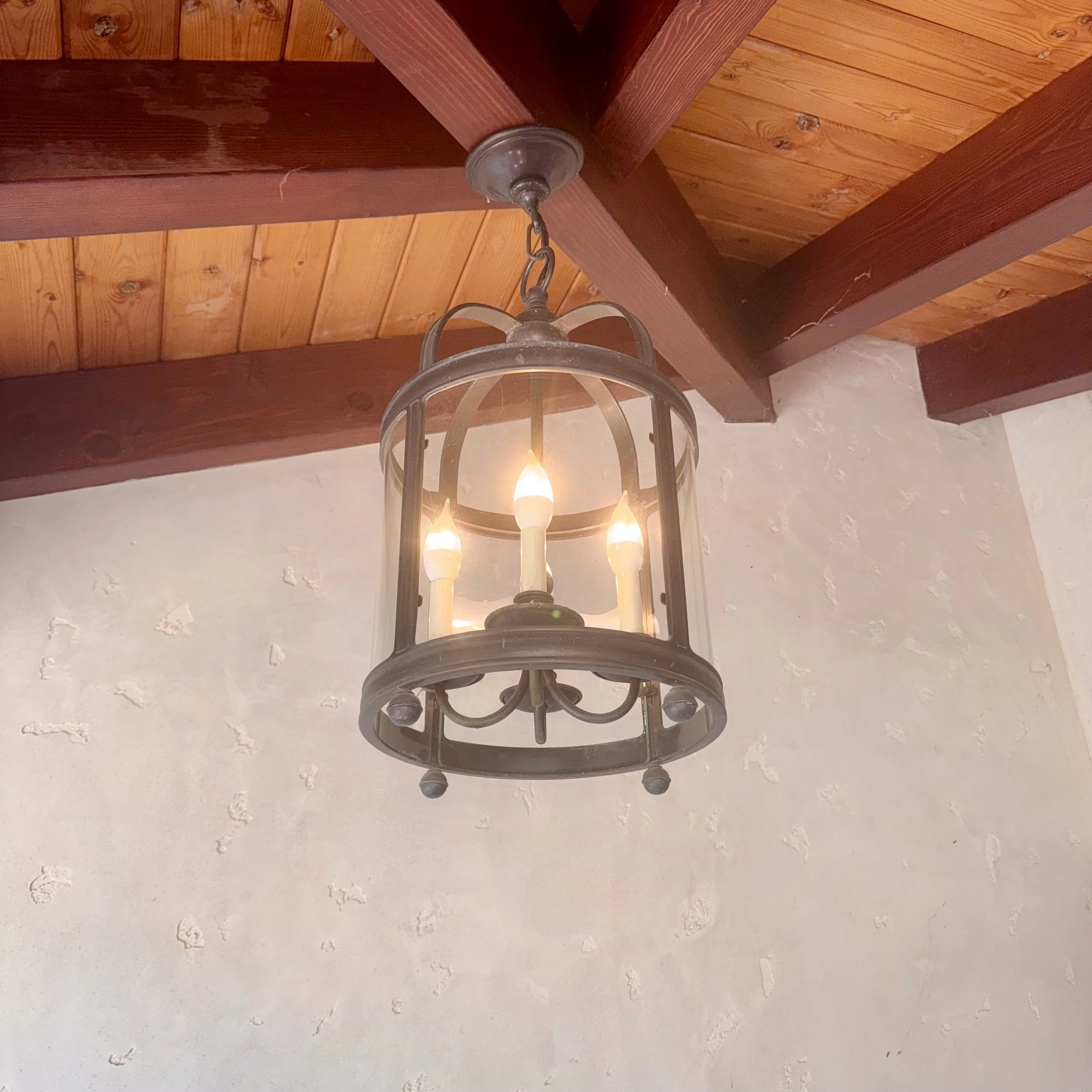 Porch Entry Light Installation by Thousand Oaks area handyman GSD Home Services