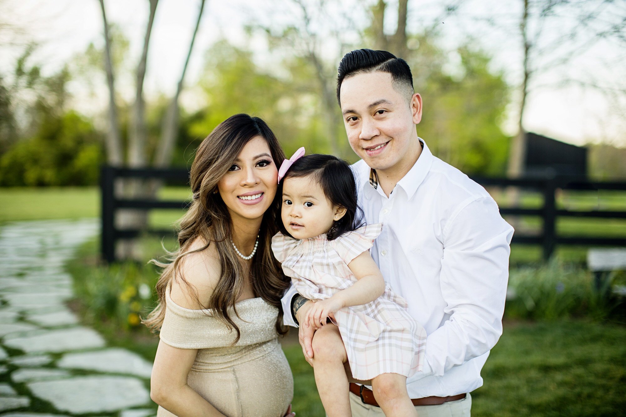 Seriously_Sabrina_Photography_Louisville_Kentucky_Summer_Maternity_Session_Nguyen_27.jpg