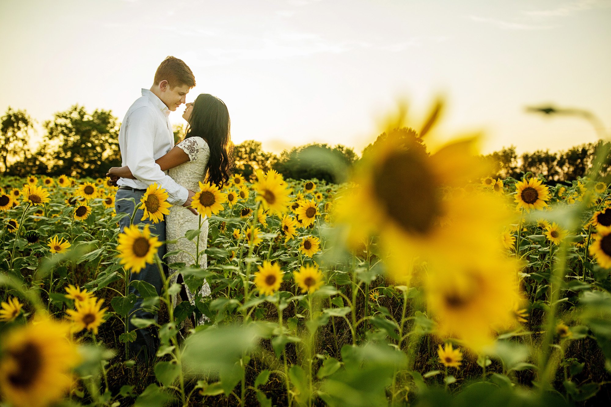 Seriously_Sabrina_Photography_Lexington_Midway_Kentucky_Engagement_Merefield_Sunflowers_Naz_and_Drew3.jpg