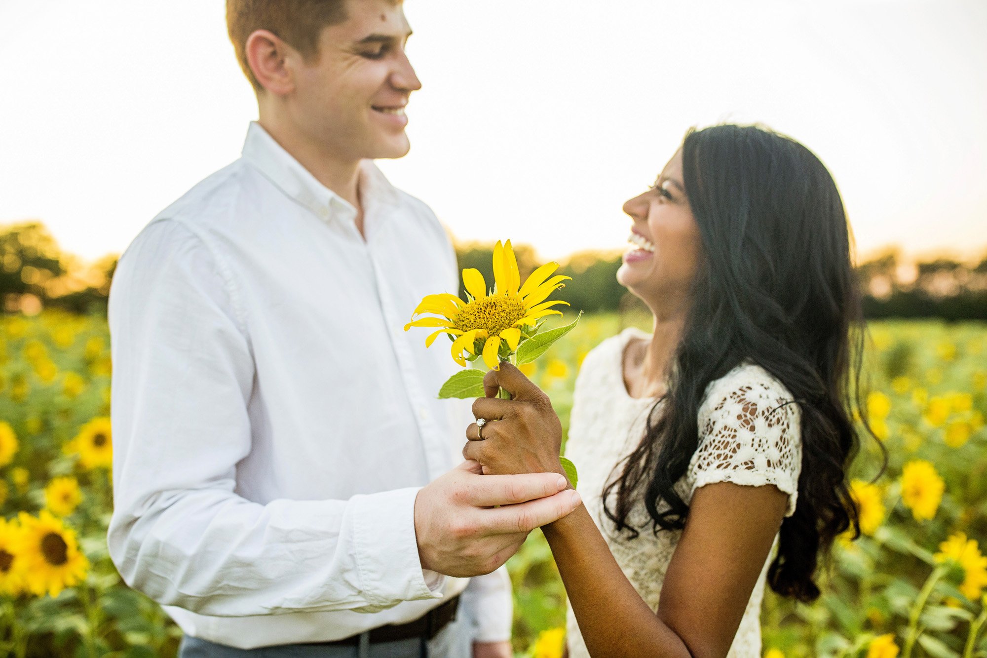 Seriously_Sabrina_Photography_Lexington_Midway_Kentucky_Engagement_Merefield_Sunflowers_Naz_and_Drew6.jpg