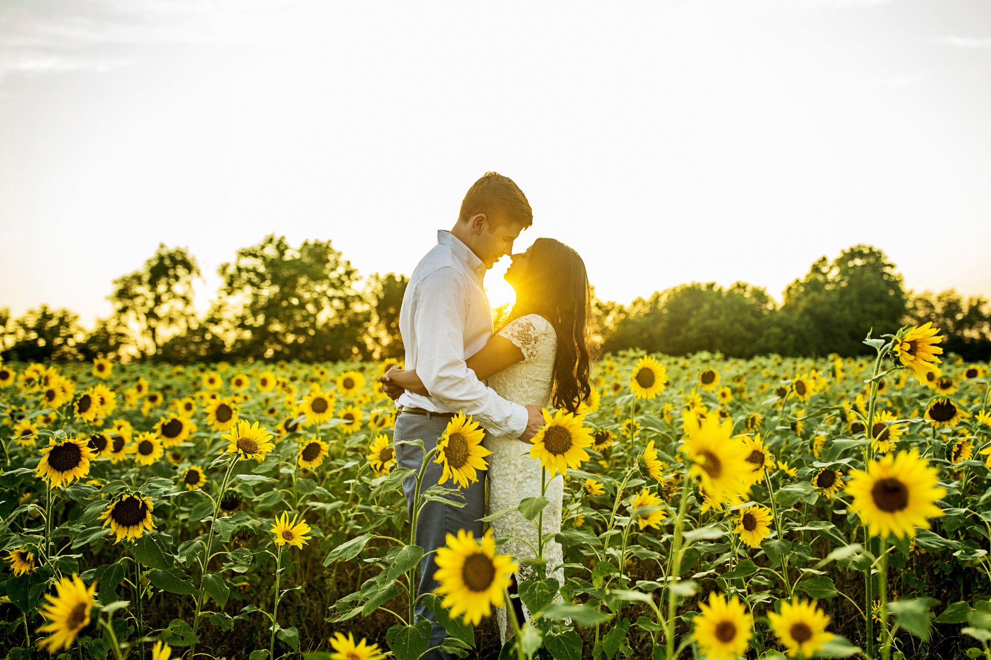 Seriously_Sabrina_Photography_Lexington_Midway_Kentucky_Engagement_Merefield_Sunflowers_Naz_and_Drew11.jpg