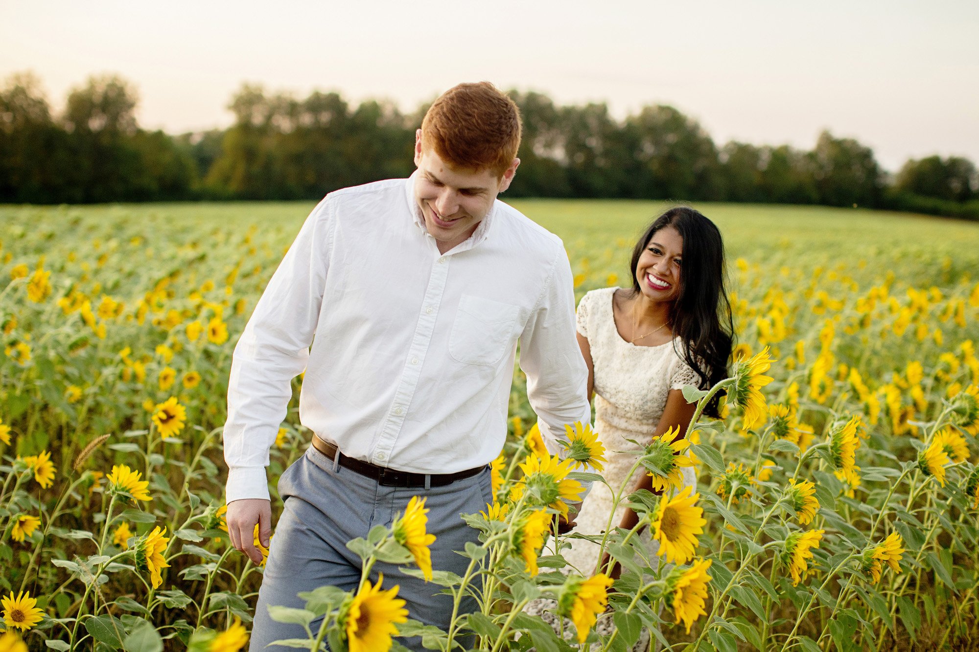 Seriously_Sabrina_Photography_Lexington_Midway_Kentucky_Engagement_Merefield_Sunflowers_Naz_and_Drew12.jpg