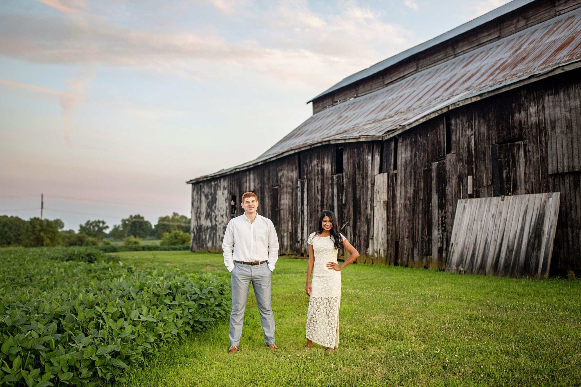 Seriously_Sabrina_Photography_Lexington_Midway_Kentucky_Engagement_Merefield_Sunflowers_Naz_and_Drew27.jpg