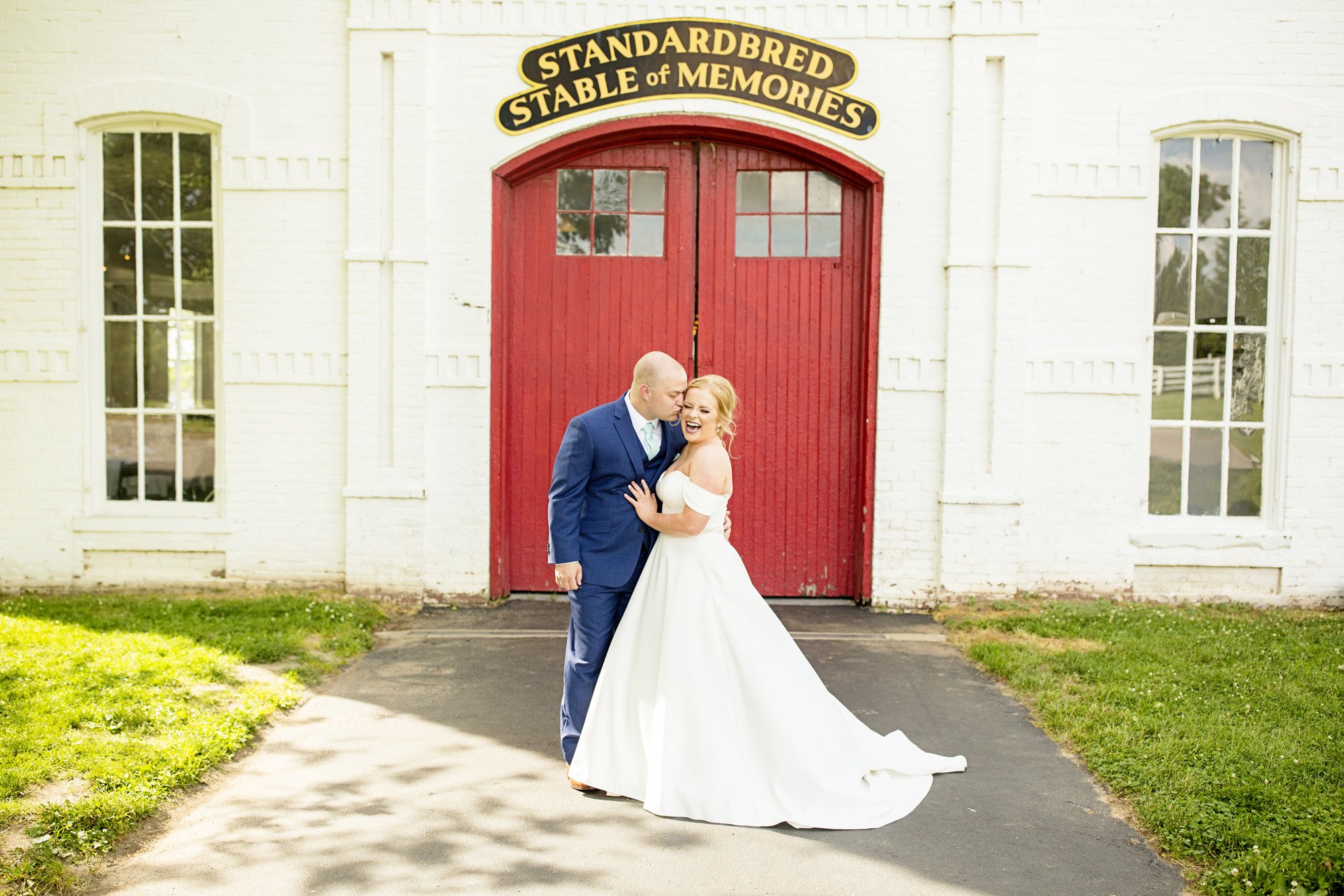 Seriously_Sabrina_Photography_Lexington_Kentucky_Pax_Christi_Round_Barn_Wedding_Beath_32.jpg