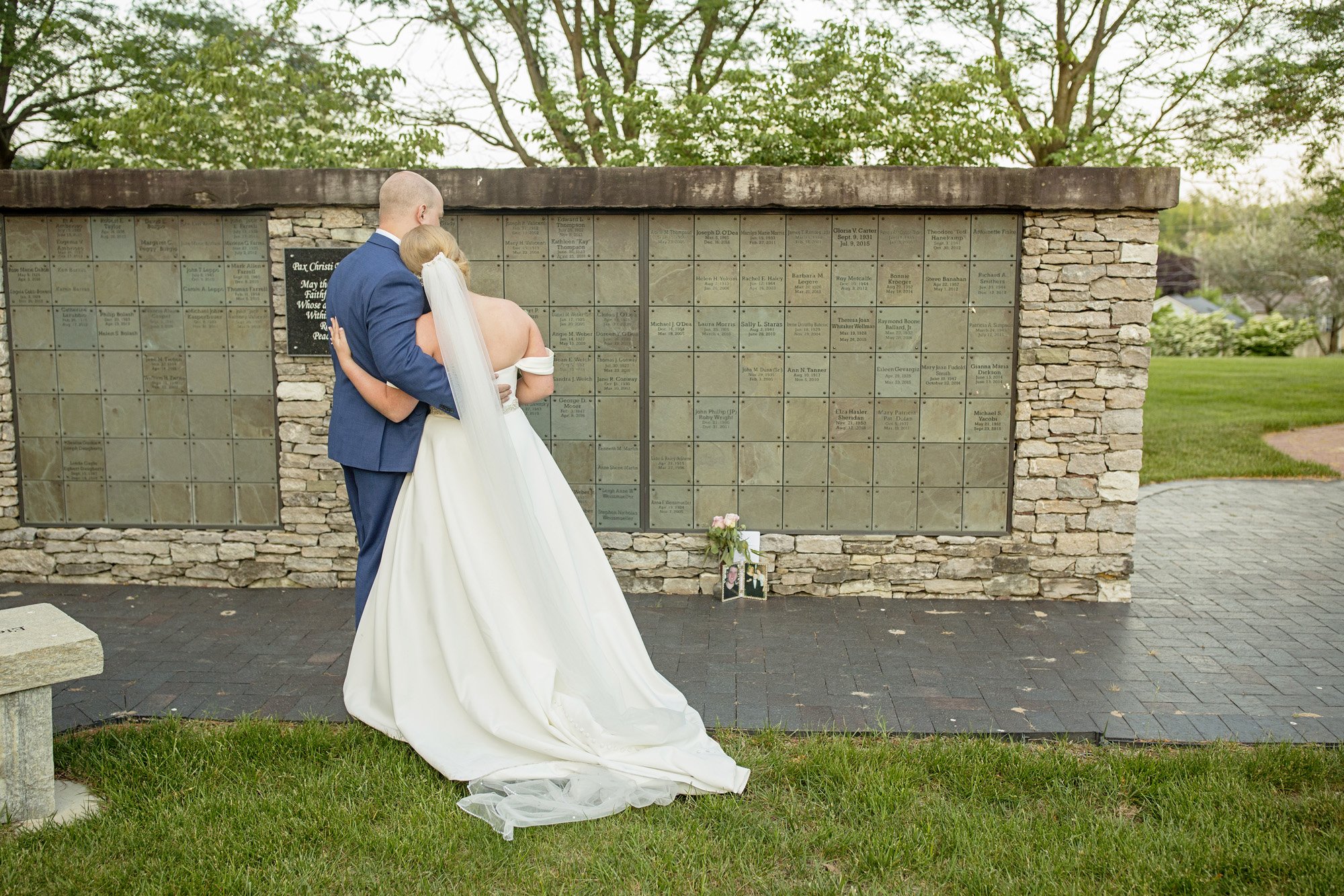 Seriously_Sabrina_Photography_Lexington_Kentucky_Pax_Christi_Round_Barn_Wedding_Beath_71.jpg