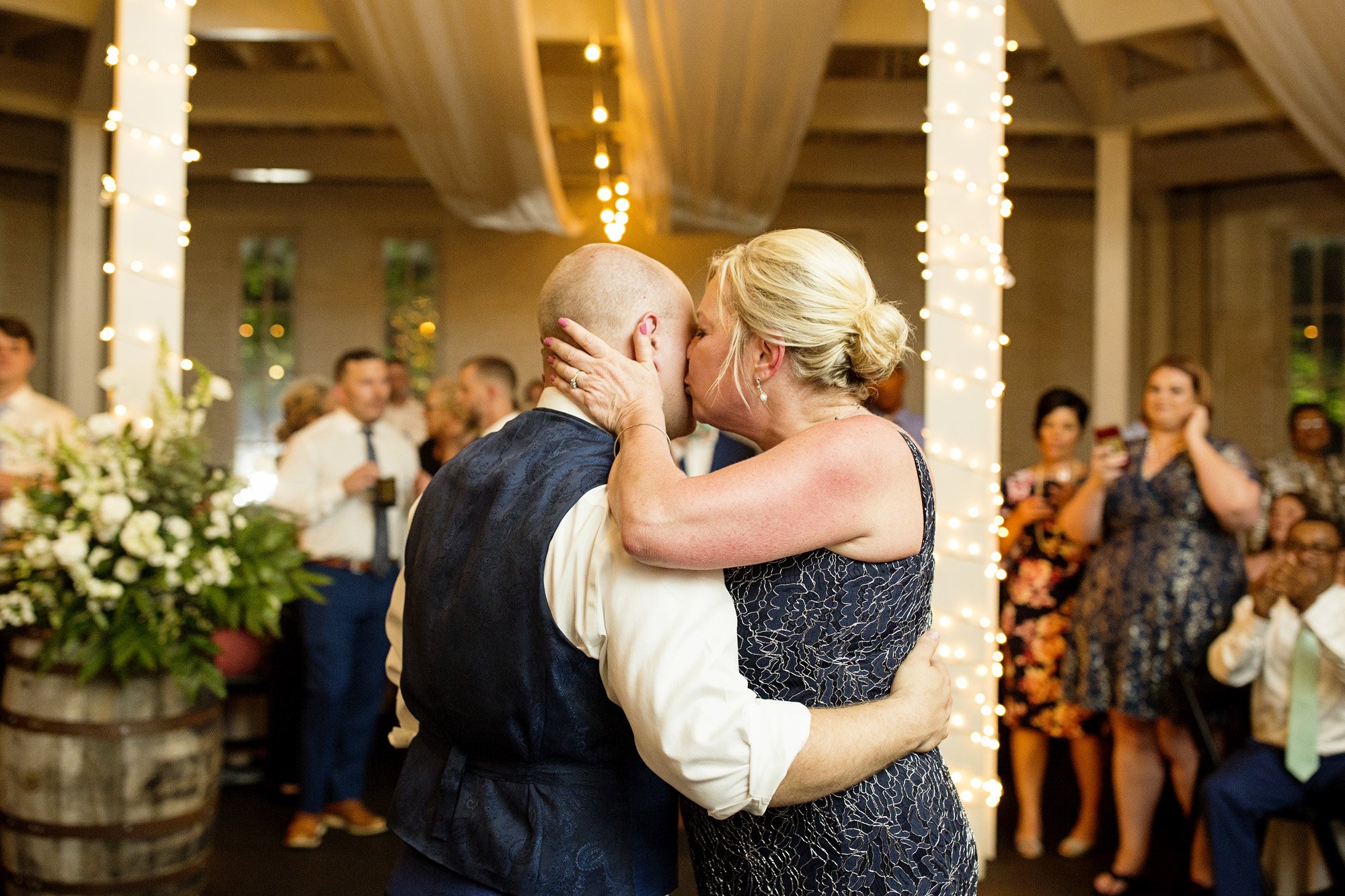 Seriously_Sabrina_Photography_Lexington_Kentucky_Pax_Christi_Round_Barn_Wedding_Beath_113.jpg