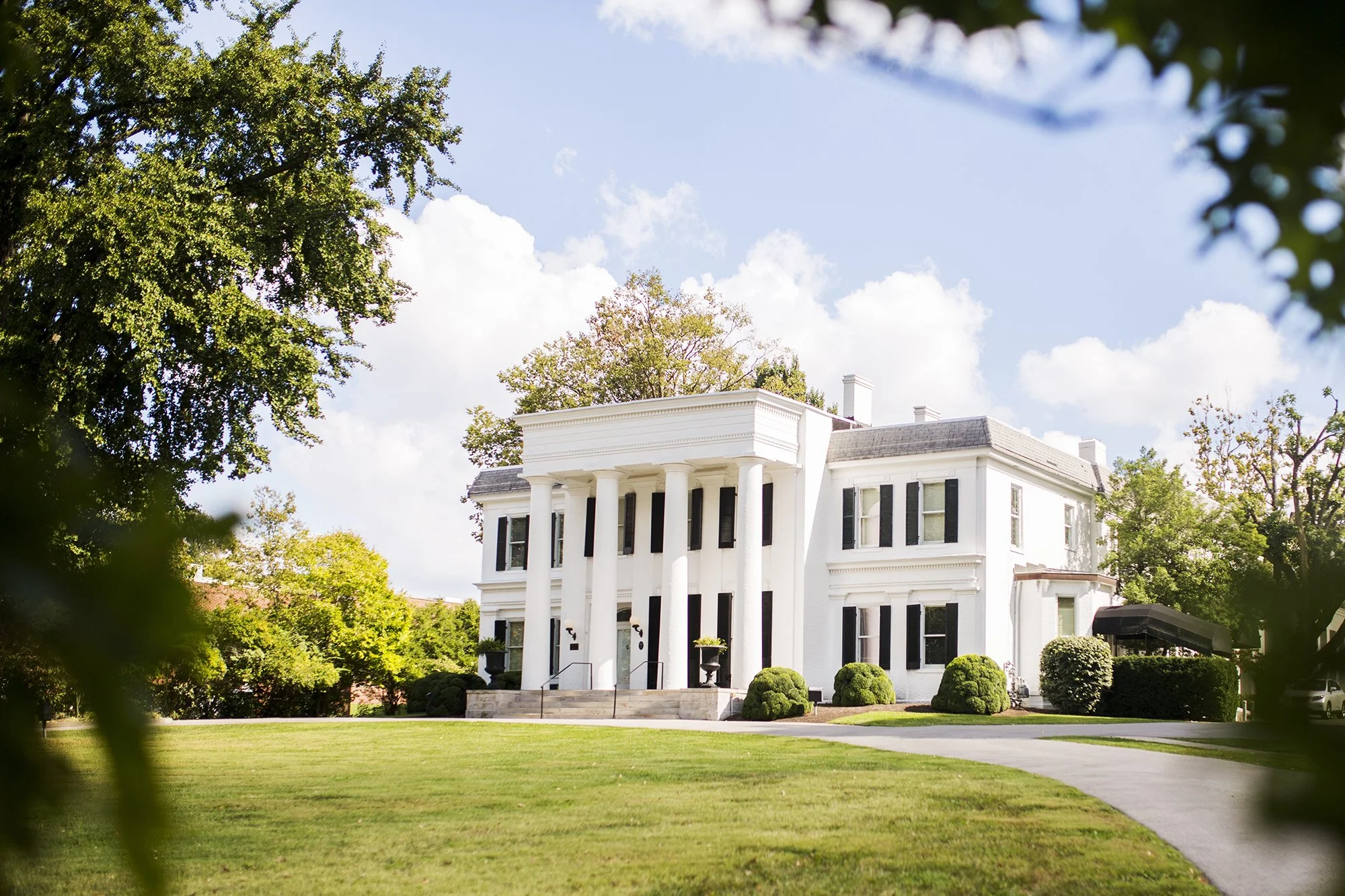 Seriously_Sabrina_Photography_Carrick_House_Lexington_Kentucky_Wedding_Solomon005.jpg
