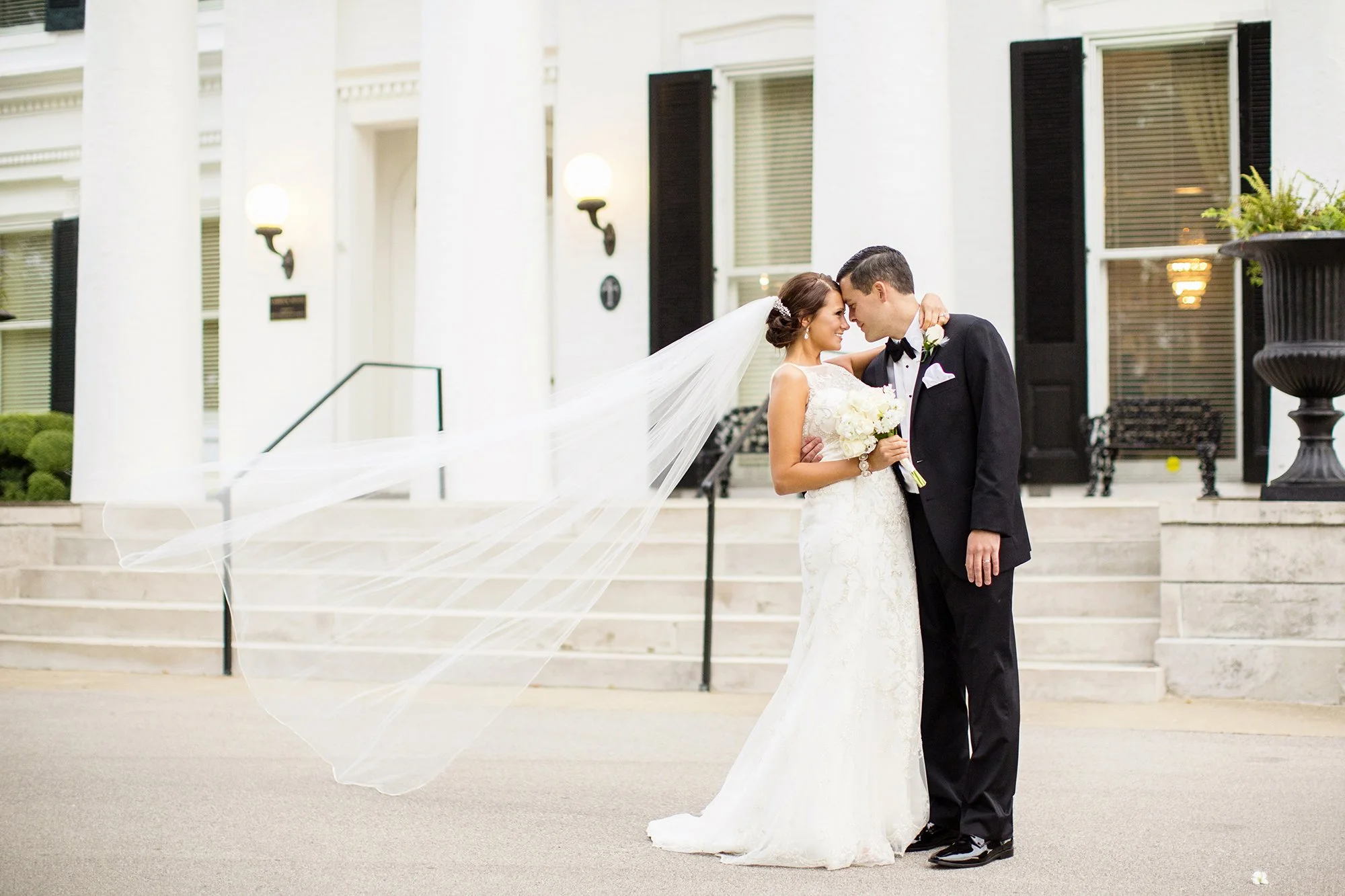 Seriously_Sabrina_Photography_Carrick_House_Lexington_Kentucky_Wedding_Solomon429.jpg