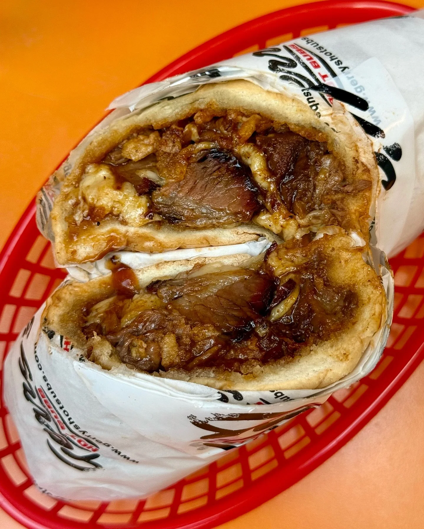 Looking for a proper lunch in Exmouth Market?
Our Burnt End Sub is the one.
Burnt Ends, gravy, cheese, chaos.
Mon&ndash;Wed only, folks.