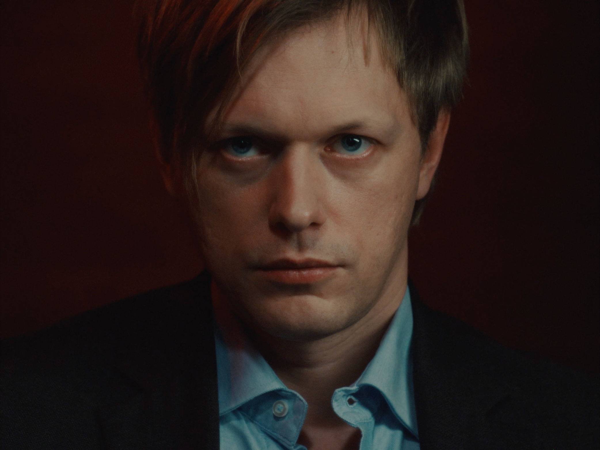 BILLIE_STILL_08.png