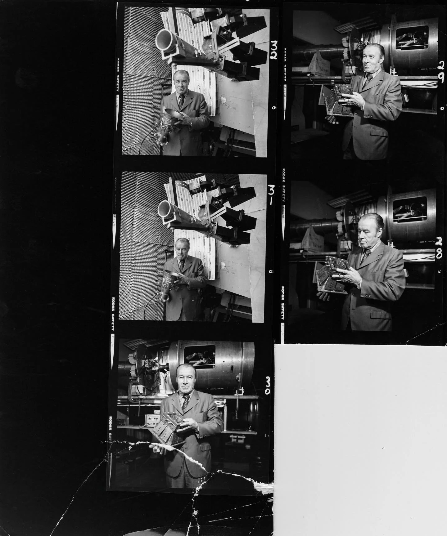 Ireal&rsquo;s Photoshoot

Posted individual shots from this sheet of photos before from a photoshoot Ireal did at his RCA Ste-Anne-de-Bellevue facility, but not the full thing. Wonder where the cut-out one is? 

#findingirealfilm