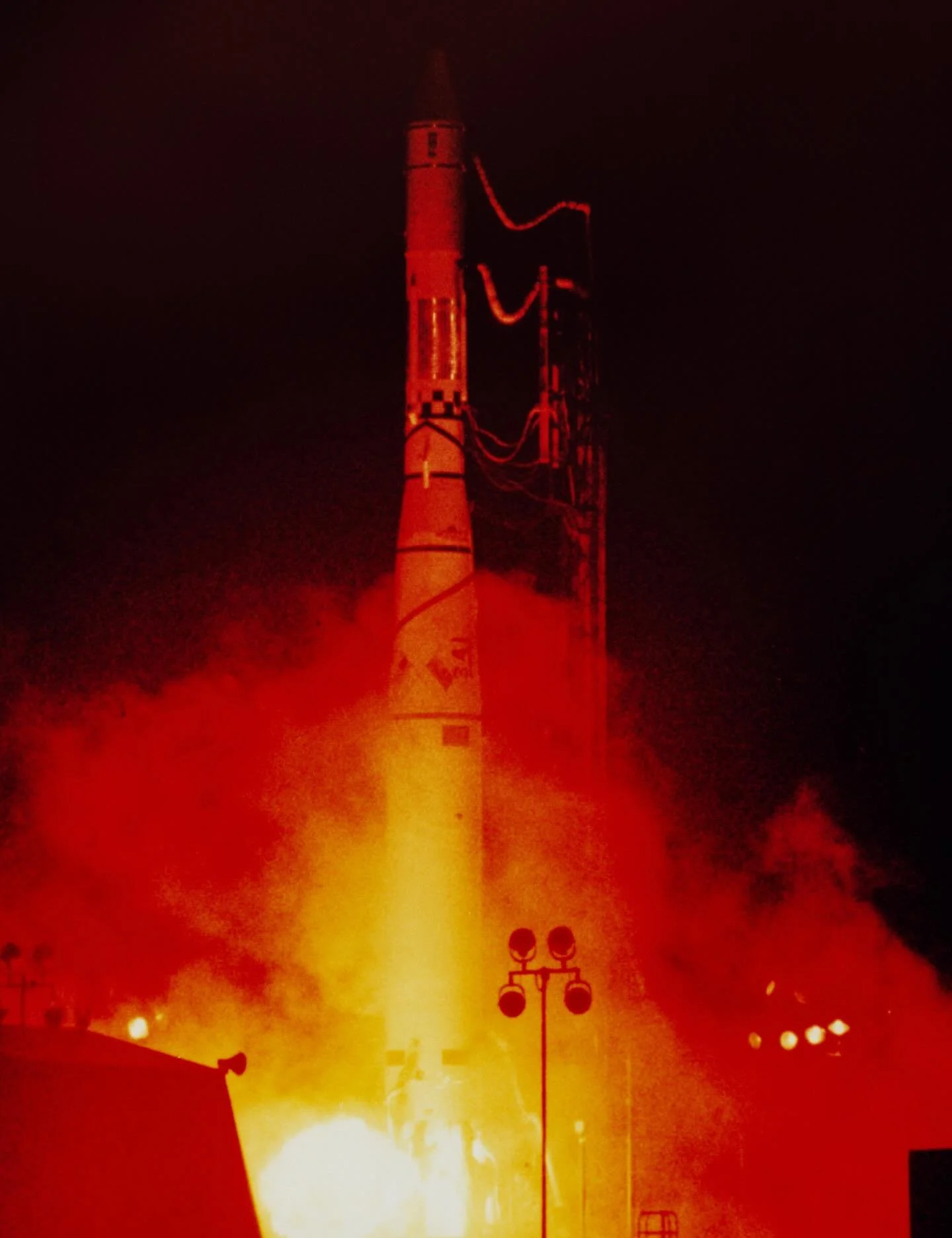 Lift-off for Alouette I

Alouette I, named for the French-Canadian folk song, was a landmark achievement, paving the way for Canada to become the third space-faring nation behind the Soviet Union and the United States. 

This colour photograph, court