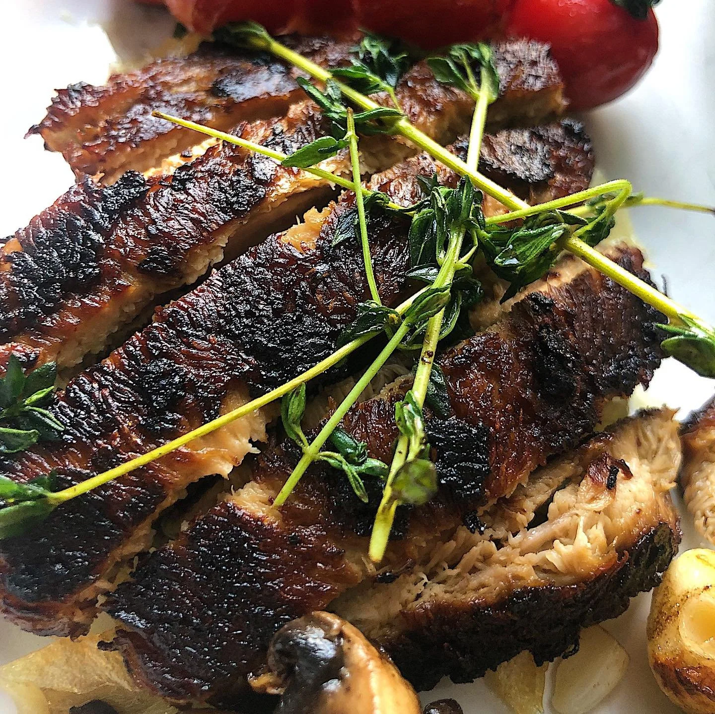 Lions Mane steak with fried onions, thyme and garlic butter, homemade chips, peas and peppercorn sauce.

Absolutely loved this, might have been the best meal I&rsquo;ve ever made.