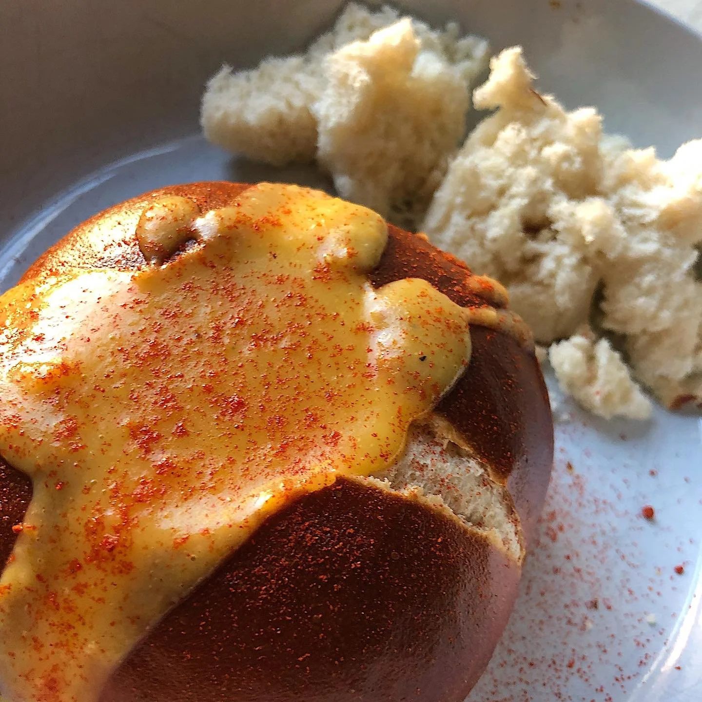 Happy Oktoberfest 🍺 Beer cheese soup served in a warm soft bagel bun and Hamburger Steak with mashed potatoes and a mushroom &amp; onion gravy 🥩

Loved all of this, made my tummy hurt after all the food and beer. Shout out to bluebell for modelling