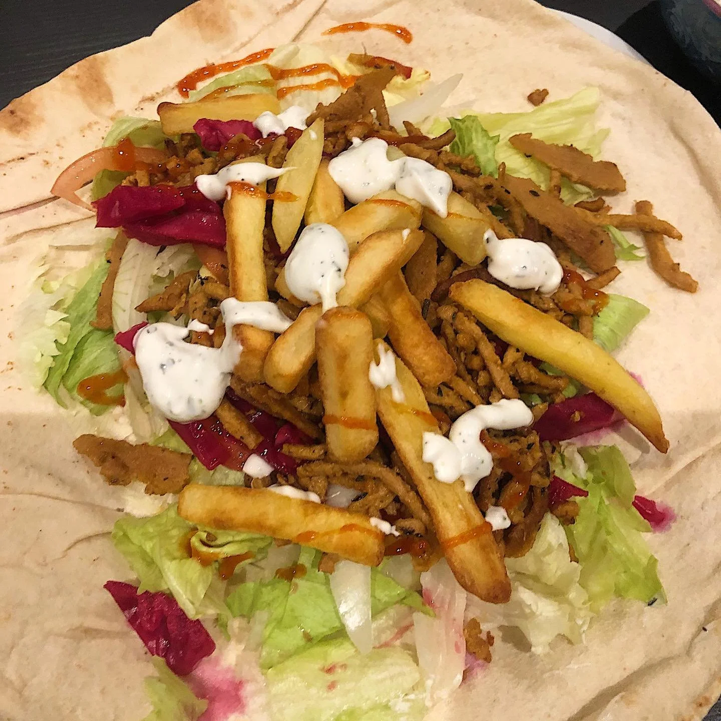 Homemade takeaway, donner kebab wrap and a London pizza. Yes it&rsquo;s chips on a pizza, yes it&rsquo;s carbs on carbs, yes it&rsquo;s class. 🥙🍕

This was made by the lovely gaffa because we fell asleep when I ordered a takeaway on my birthday so 