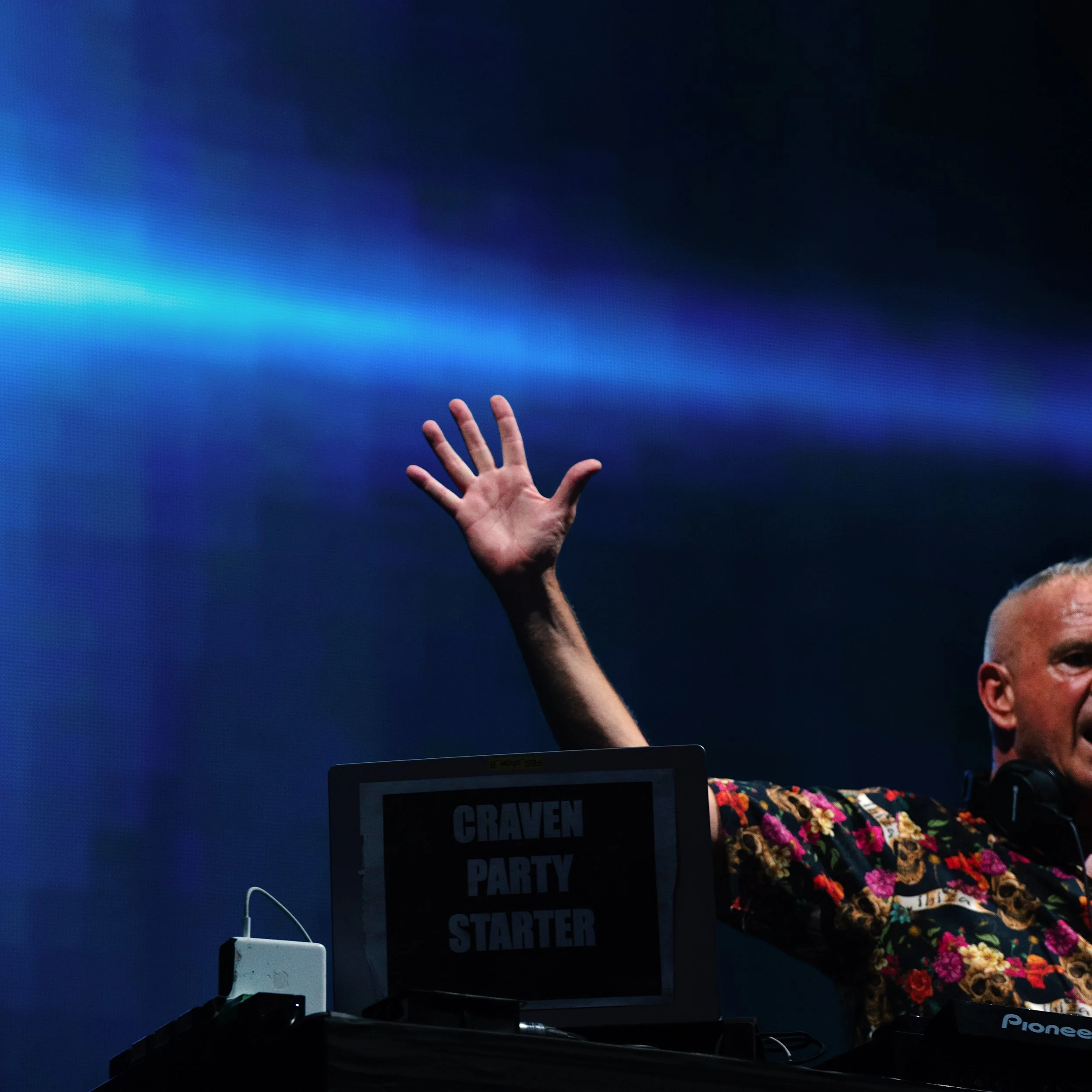 11 fatboy slim hand v.JPG