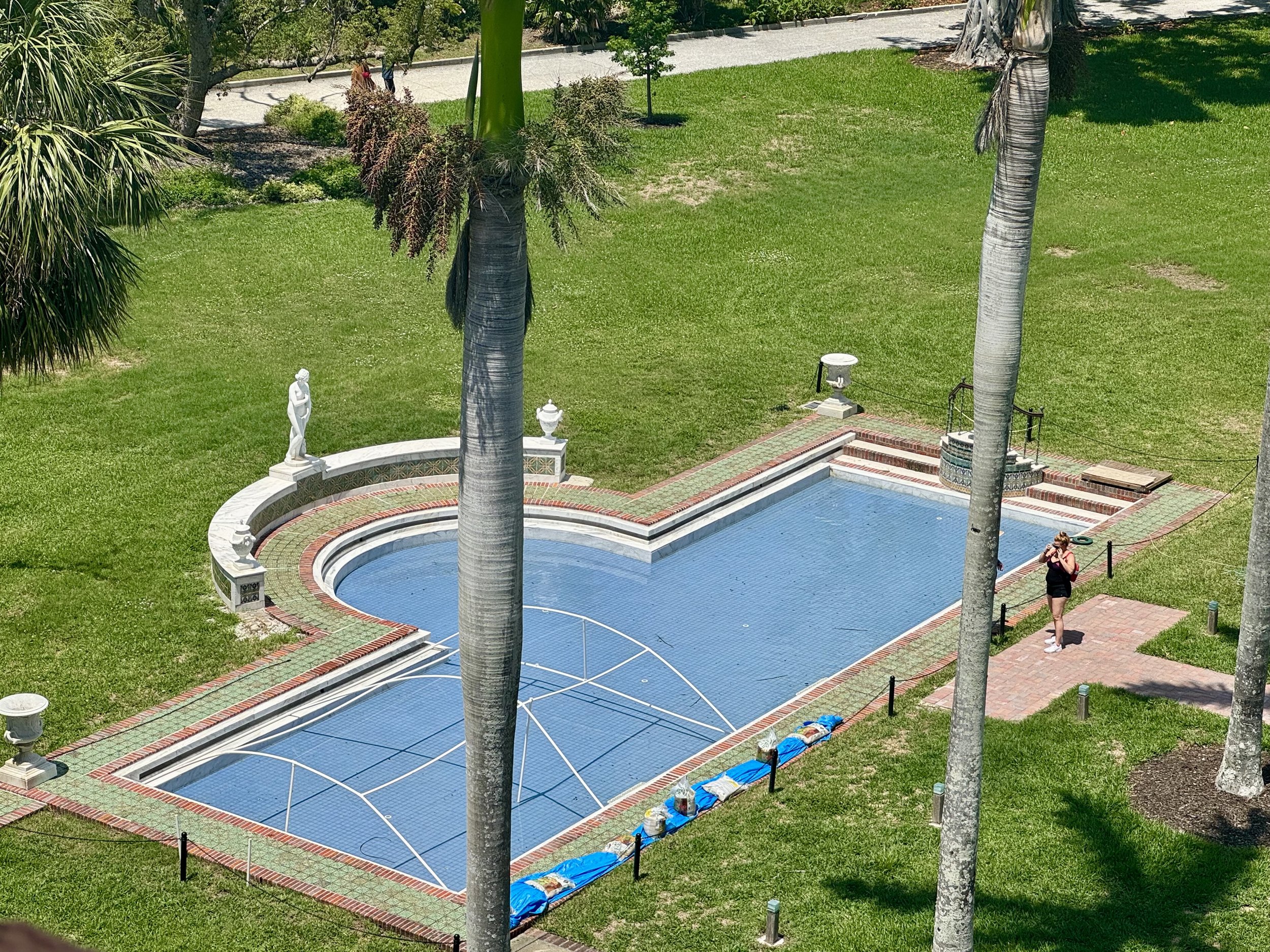 bolger-reflecting-pool_from-bell-tower_closeup.jpg