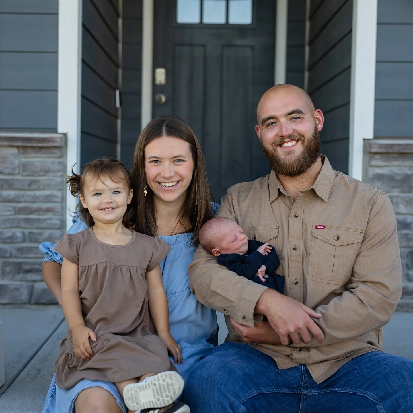 The Schmitts at home 🩵