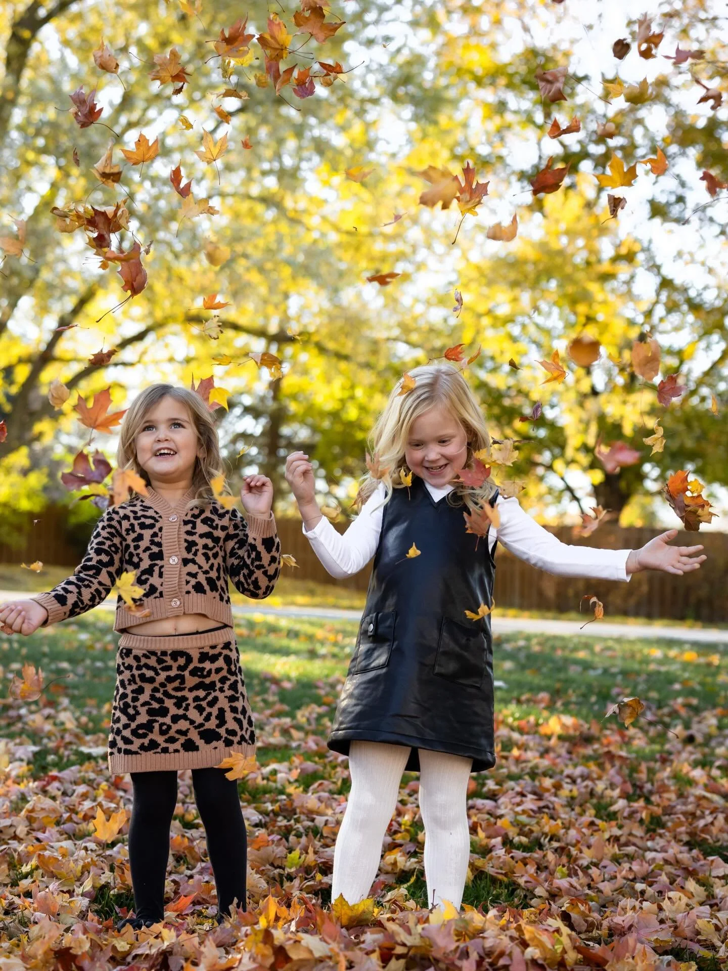 We&rsquo;ve been spoiled the last few weeks with this weather! 🍁 🫶 I have so many sessions and sweet families to share.