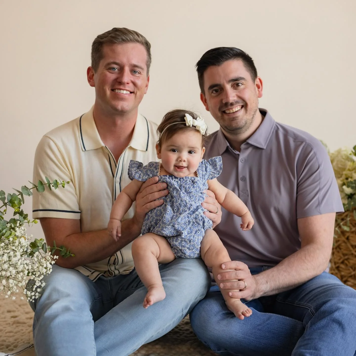 Spring Mini Sessions are here, just in time for Mother&rsquo;s Day 💖

Think soft spring light, blooming scenery, and genuine moments with the people you love most. These sessions are short, sweet, and designed to give you beautiful, updated photos w