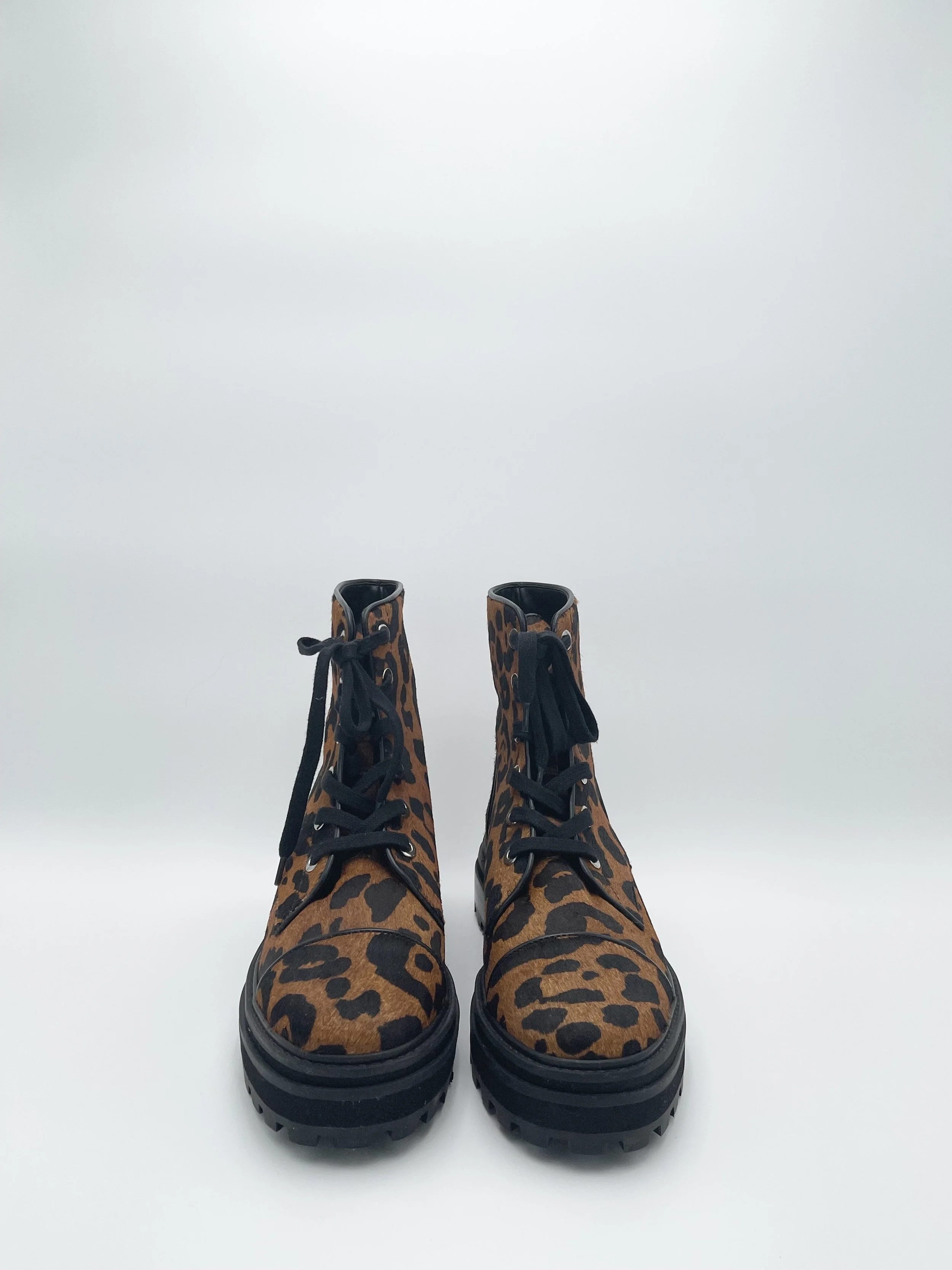 SCHUTZ leopard combat 1.jpeg
