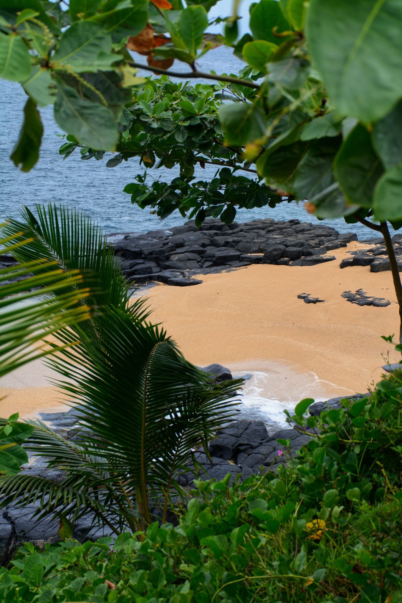 Plage São Tomé - Agence Voyage - Tourisme - Circuits - Boca de Inferno
