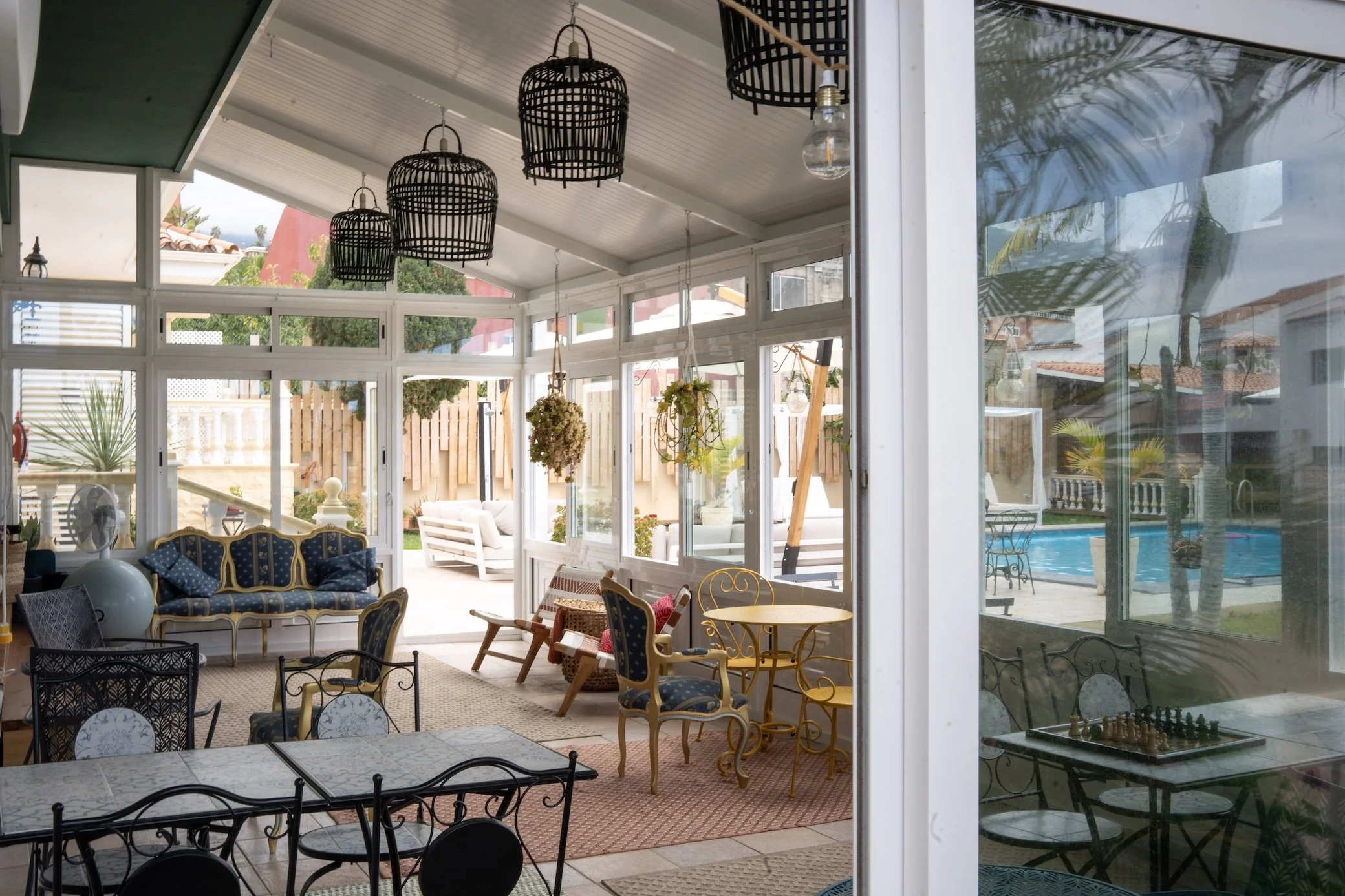 Winter garden relaxing space and coworking.jpg