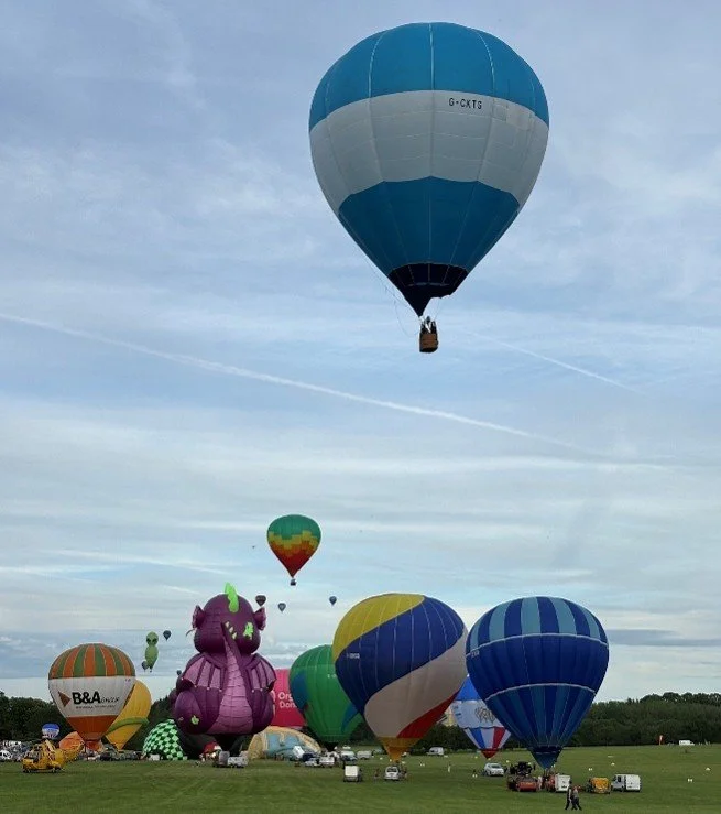 Advertising banner hot air balloon