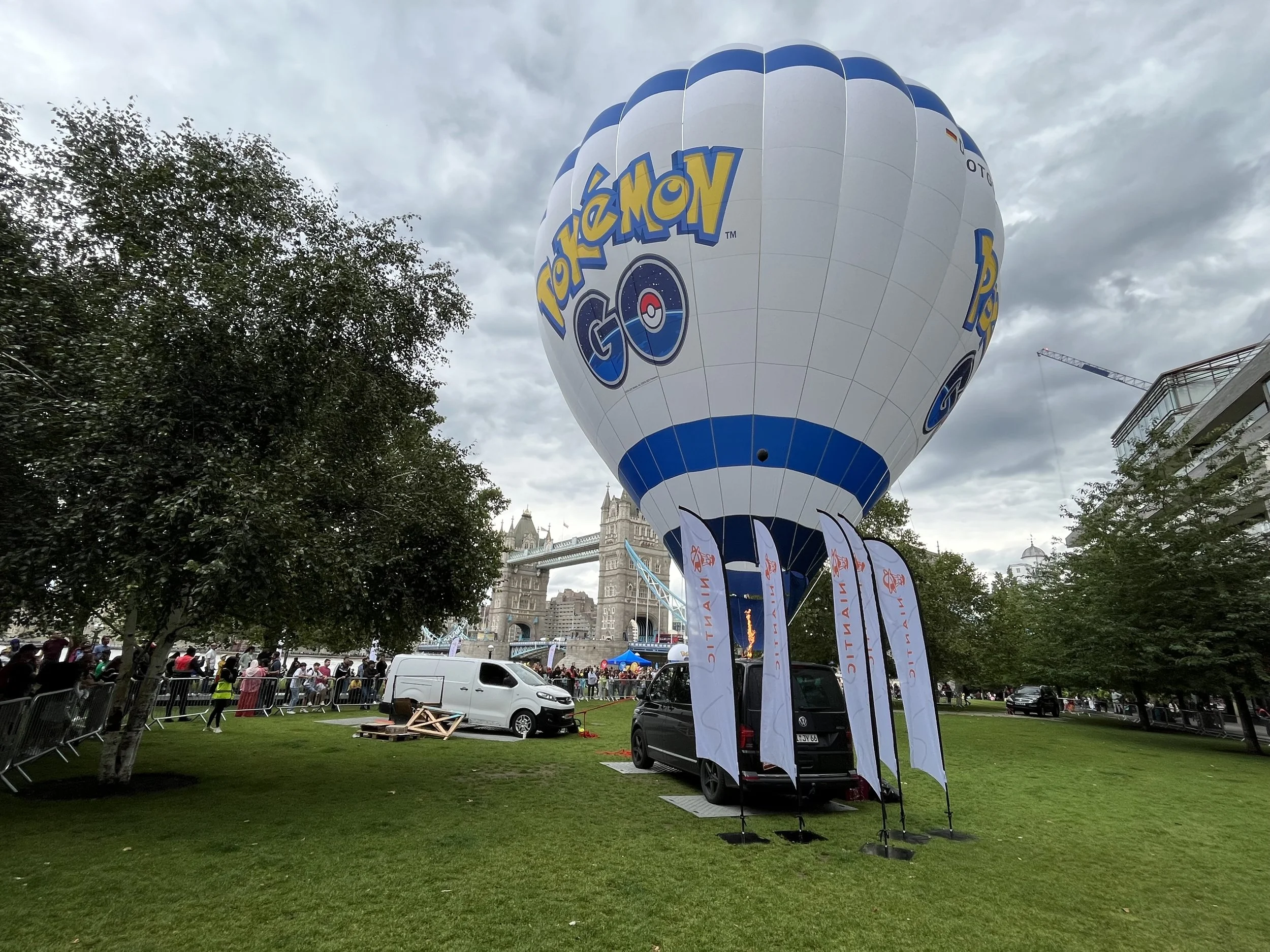 Tower Bridge Hot air Balloon activation