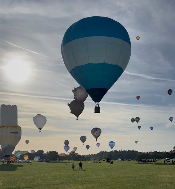 Advertising banner hot air balloon