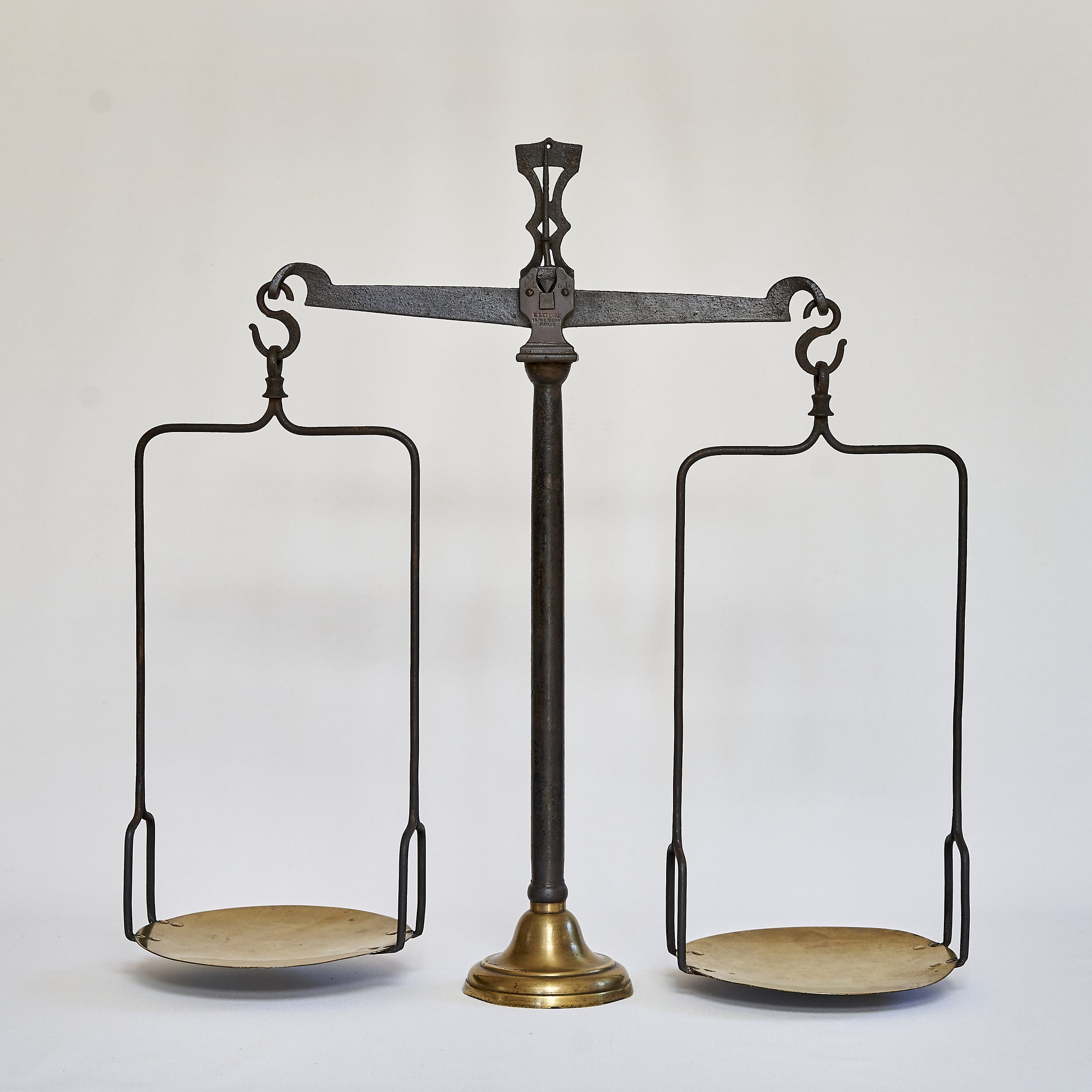 Scale_001.jpg