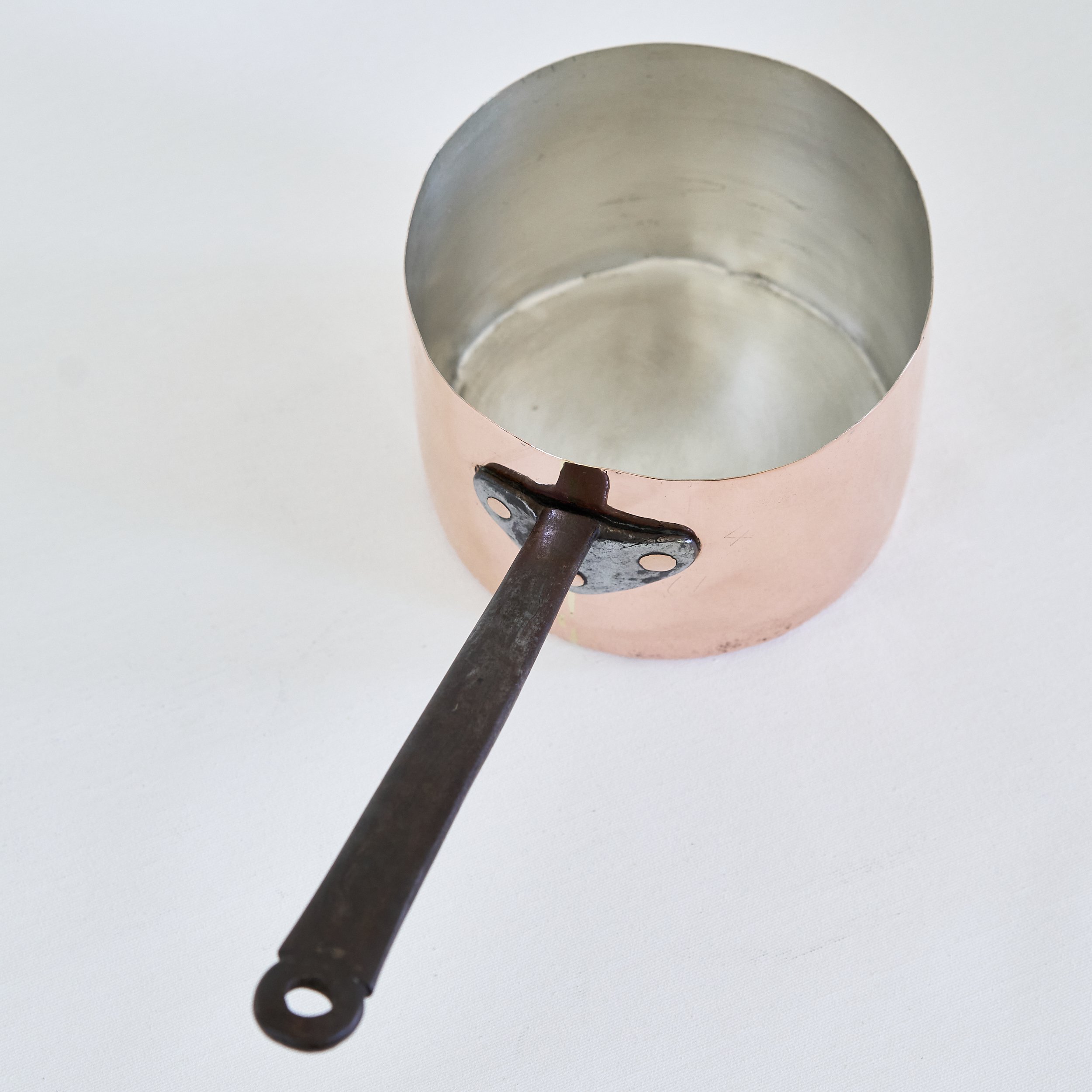 Shield_Handle_008.jpg