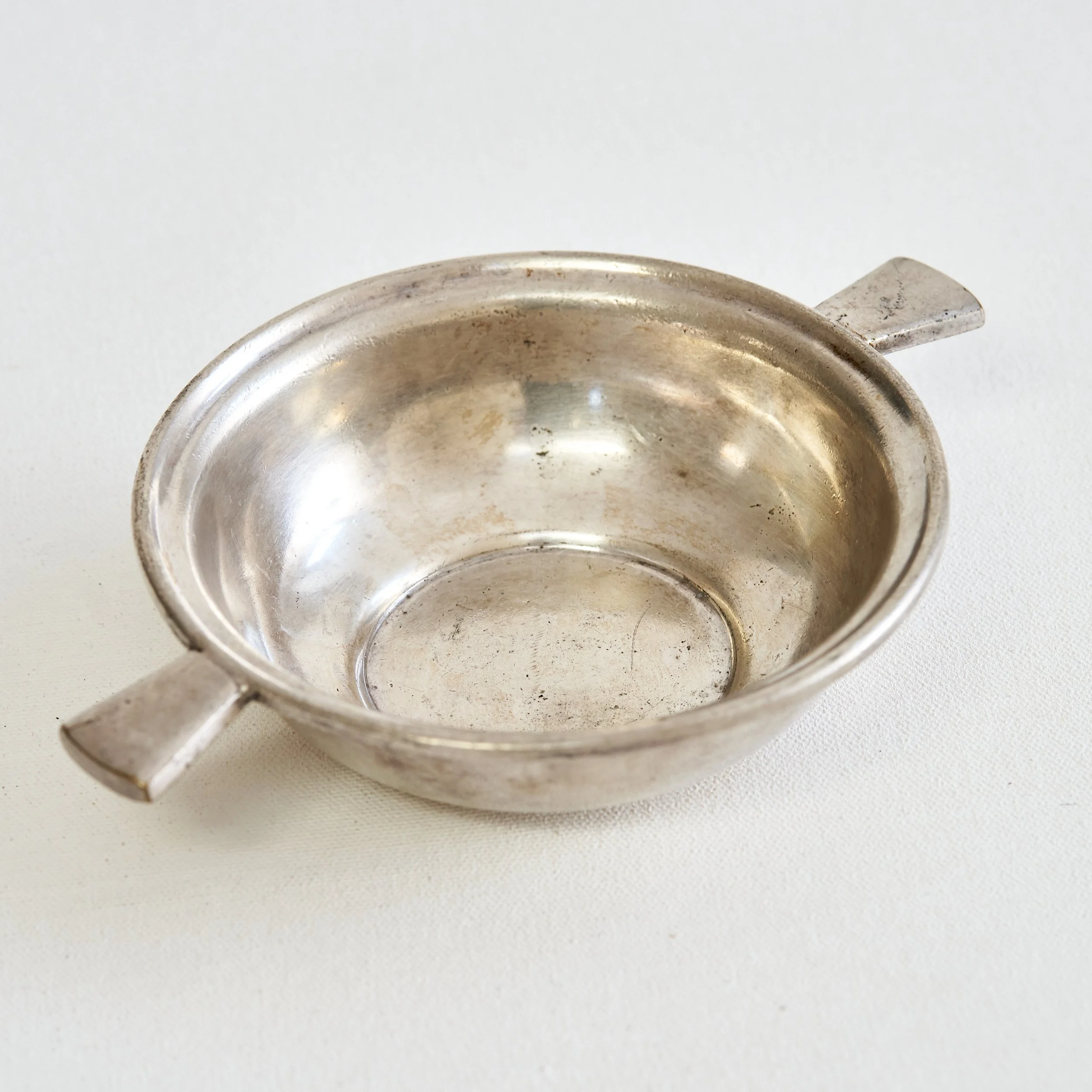 Small_Silver_Serving_Dish_05.jpg
