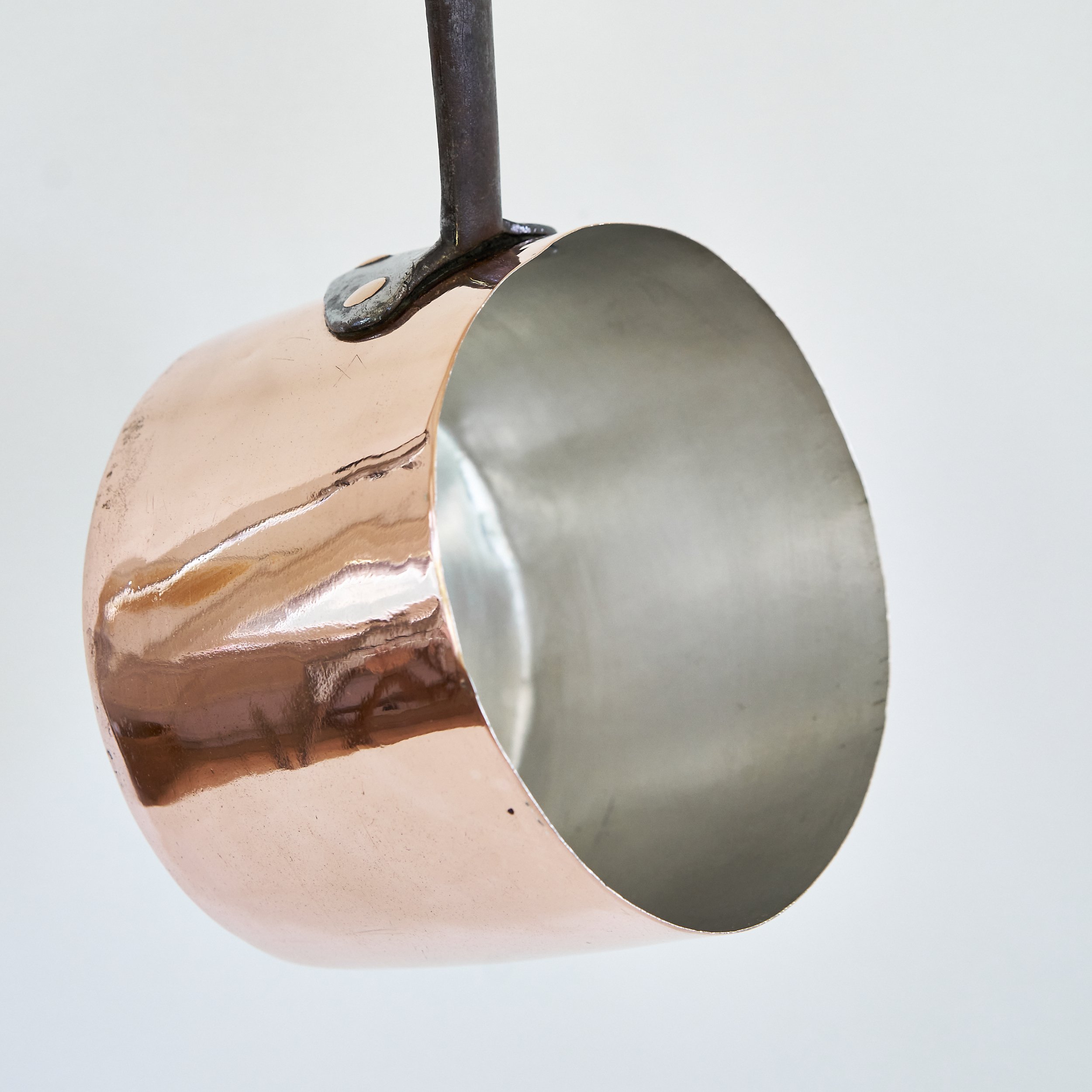 Shield_Handle_006.jpg