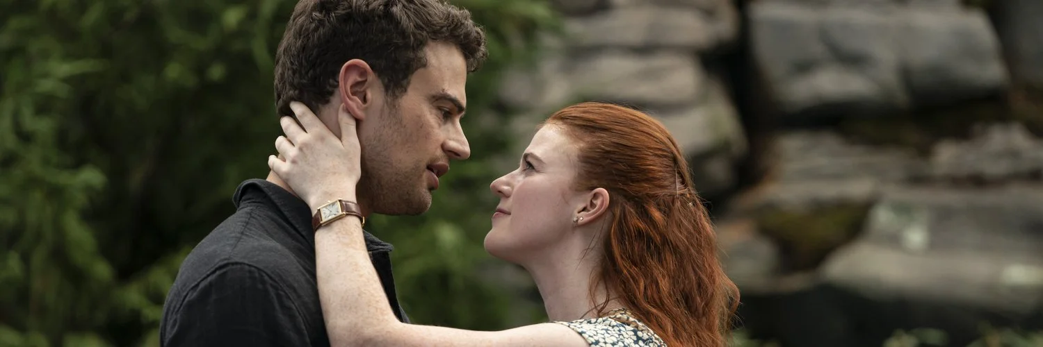 Theo James Rose Leslie - Macall Polay HBO_0.jpeg