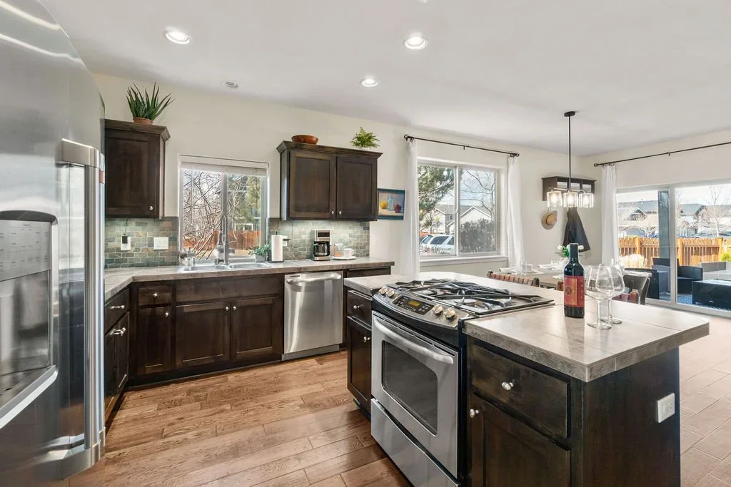 Bellflower-House-Kitchen-Web-02.webp