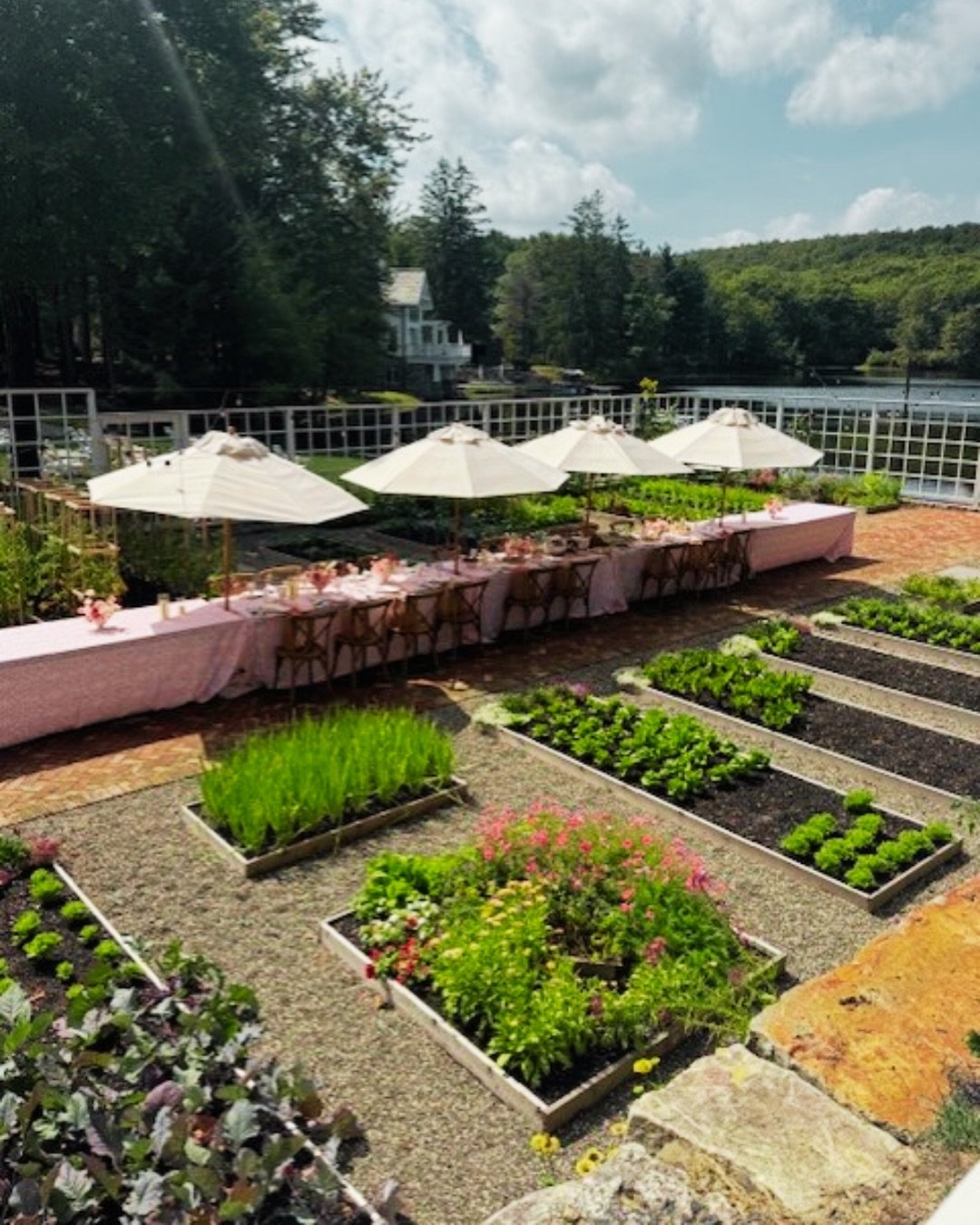 Luxury isn&rsquo;t always loud. Sometimes it&rsquo;s a garden that feels like it hosted the table.

Florist | @tincanstudios
Venue + Catering | @thesistersofcedarlake
Planner | @faithfergusonproductions