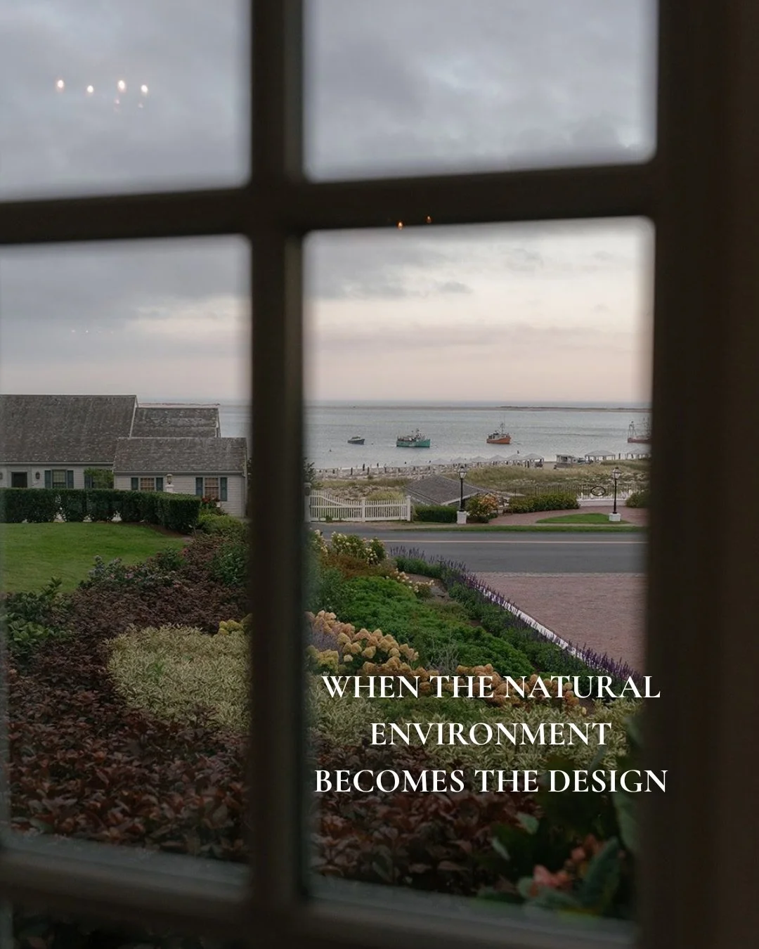 There&rsquo;s a softness to this kind of setting that I&rsquo;m always drawn to.
When couples choose Chatham Bars Inn, I feel genuinely excited because the landscape does so much of the work.

Oceanfront light that shifts throughout the day.
That sen