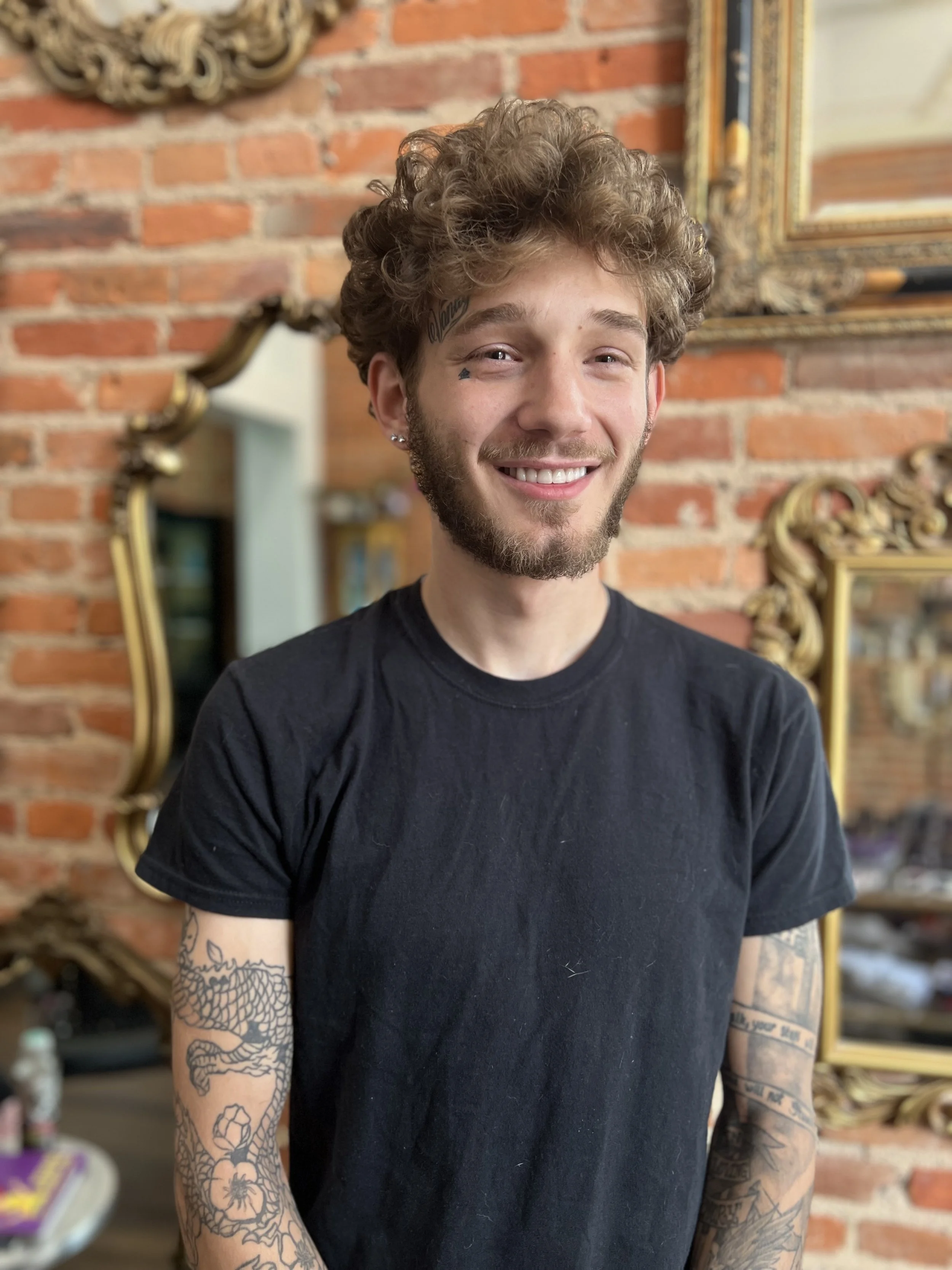 DJ