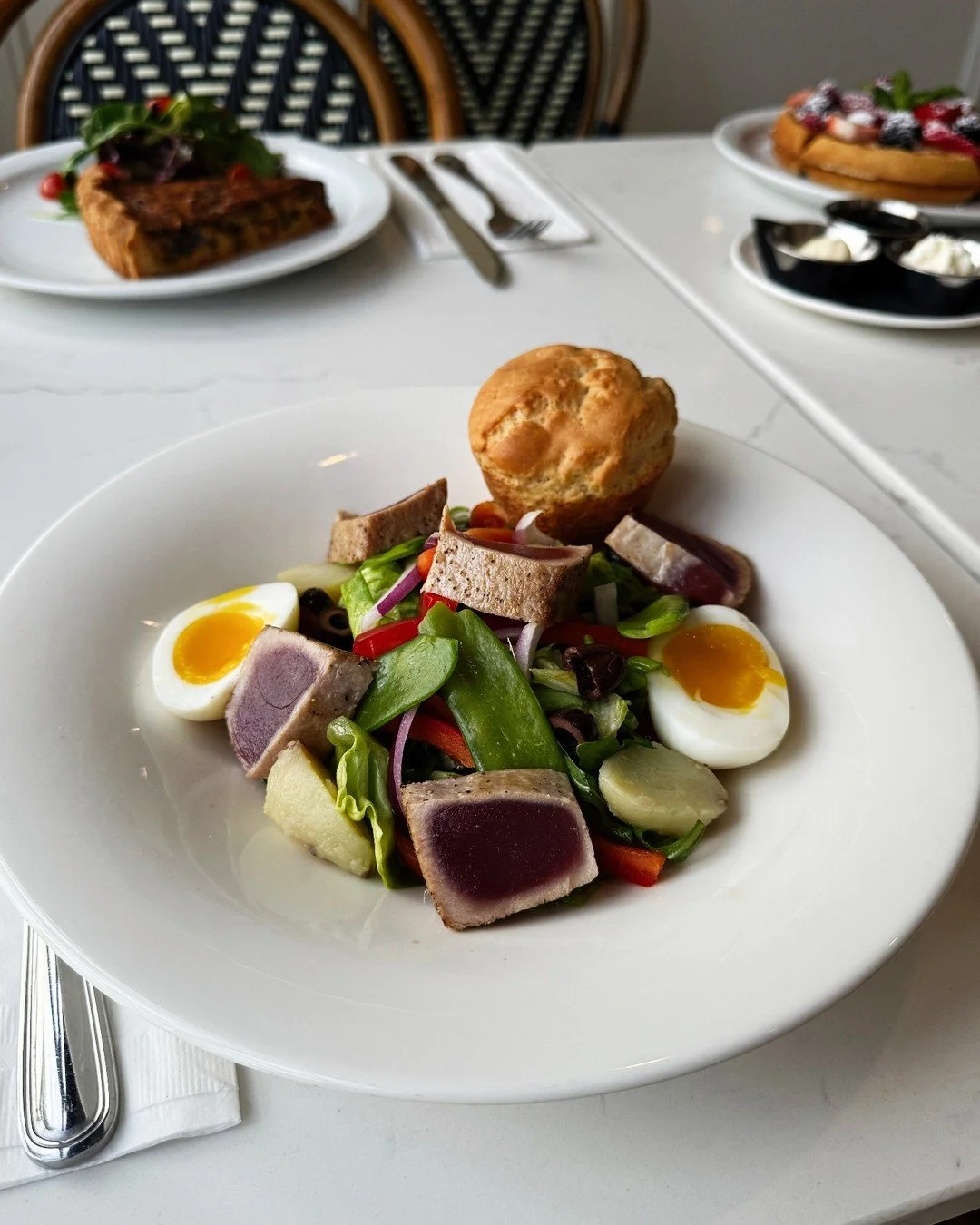 Salad Ni&ccedil;oise to make you feel like you've been transported to the South of France.