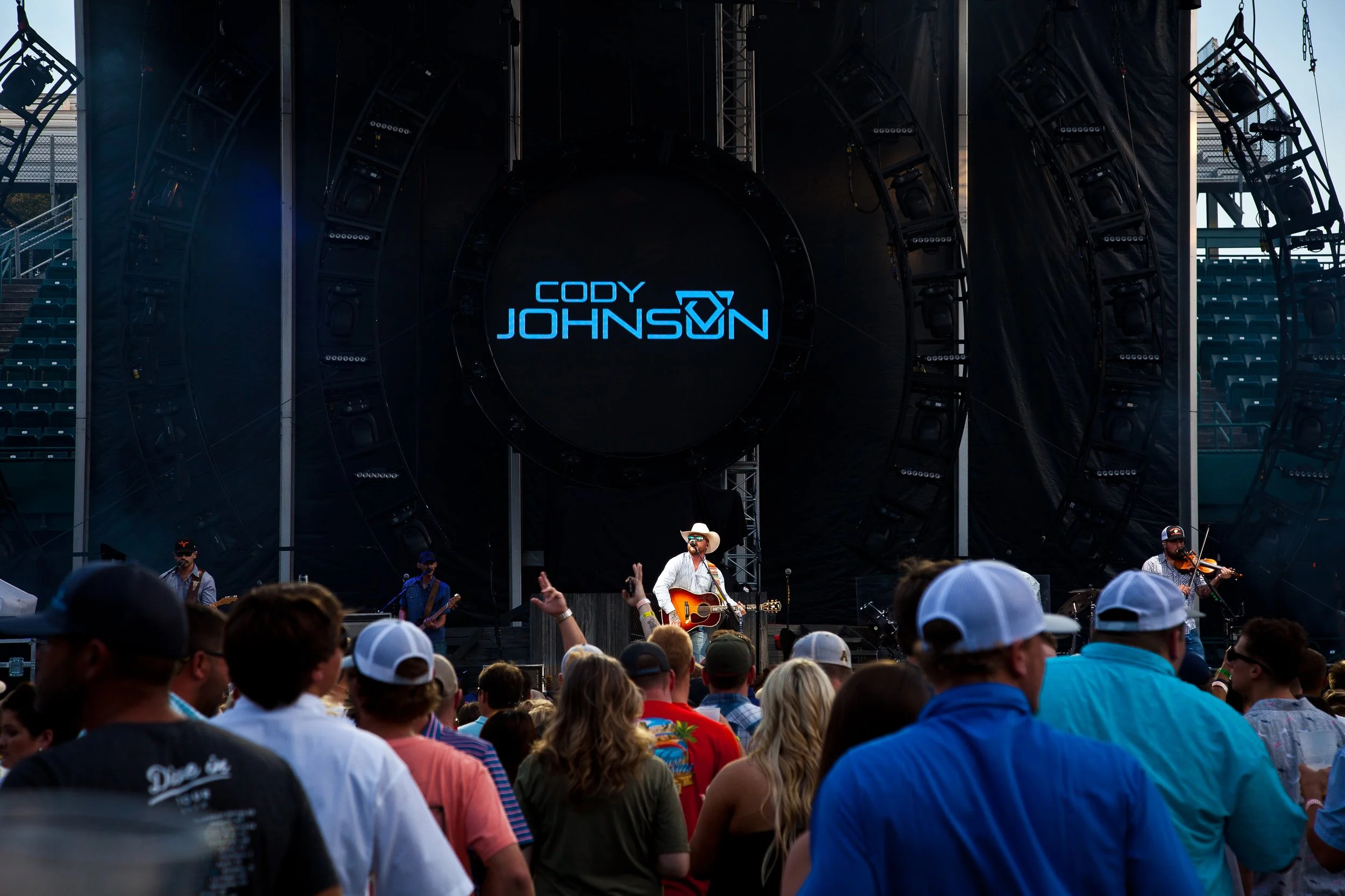 Cody Johnson | Beer Never Broke My Heart Tour | Charleston, SC | July 11, 2019 